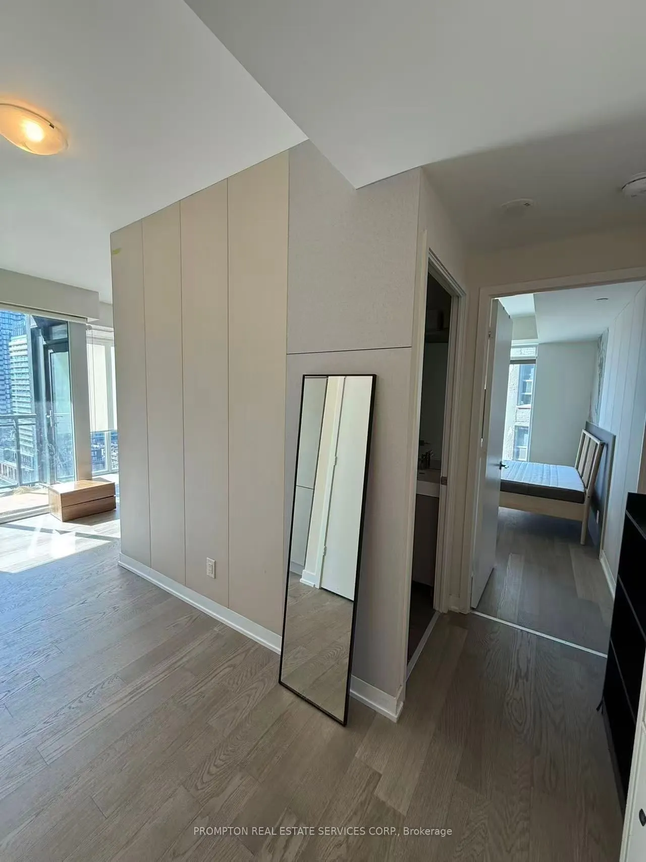 17 Dundonald Street, #1607