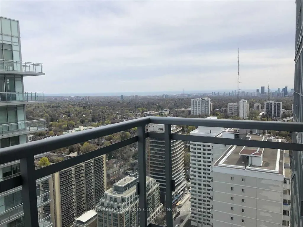89 Dunfield Avenue, #3206