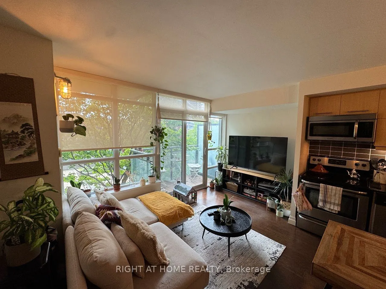 38 Joe Shuster Way, #412