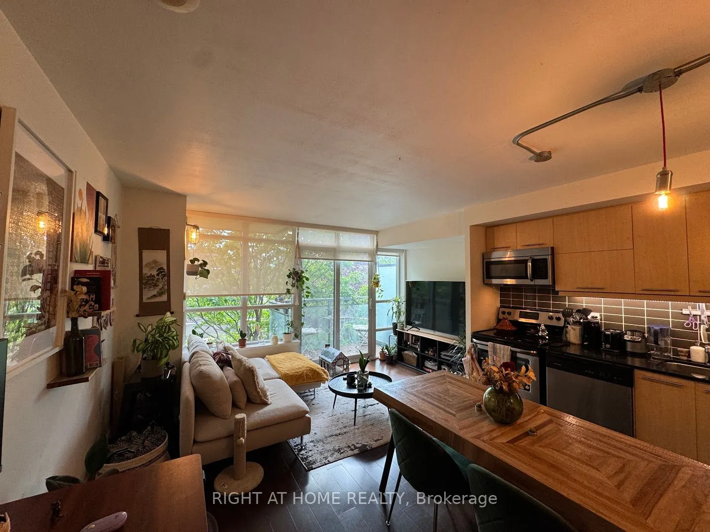 38 Joe Shuster Way, #412
