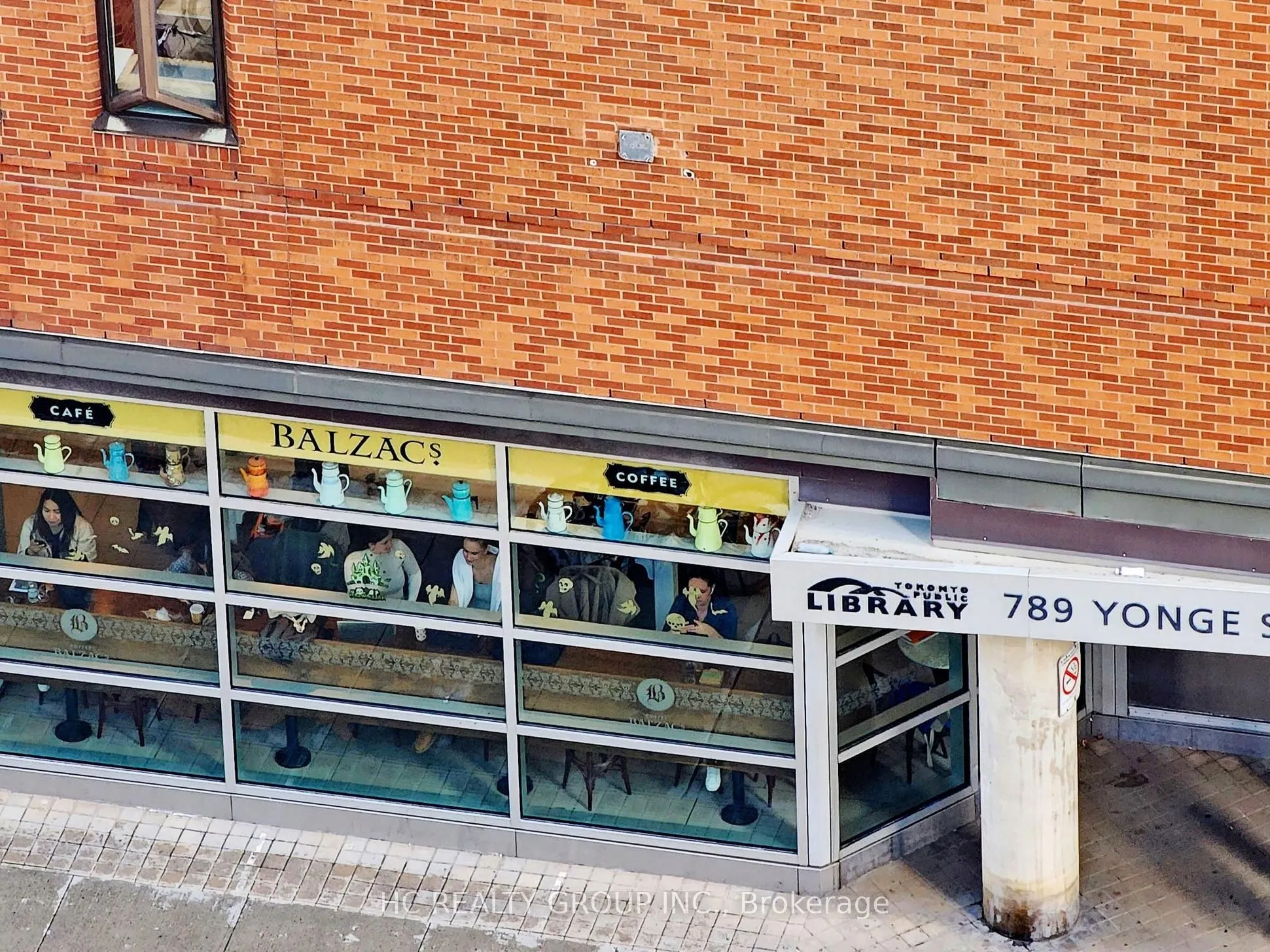8 Cumberland Street, #1302