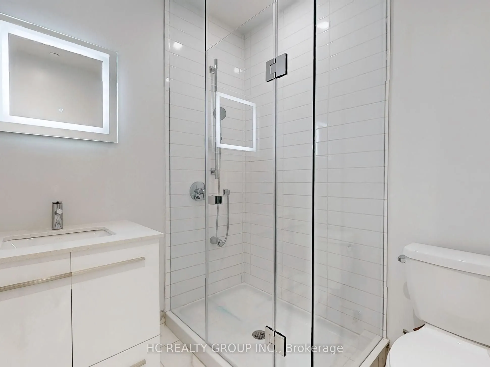 8 Cumberland Street, #1302