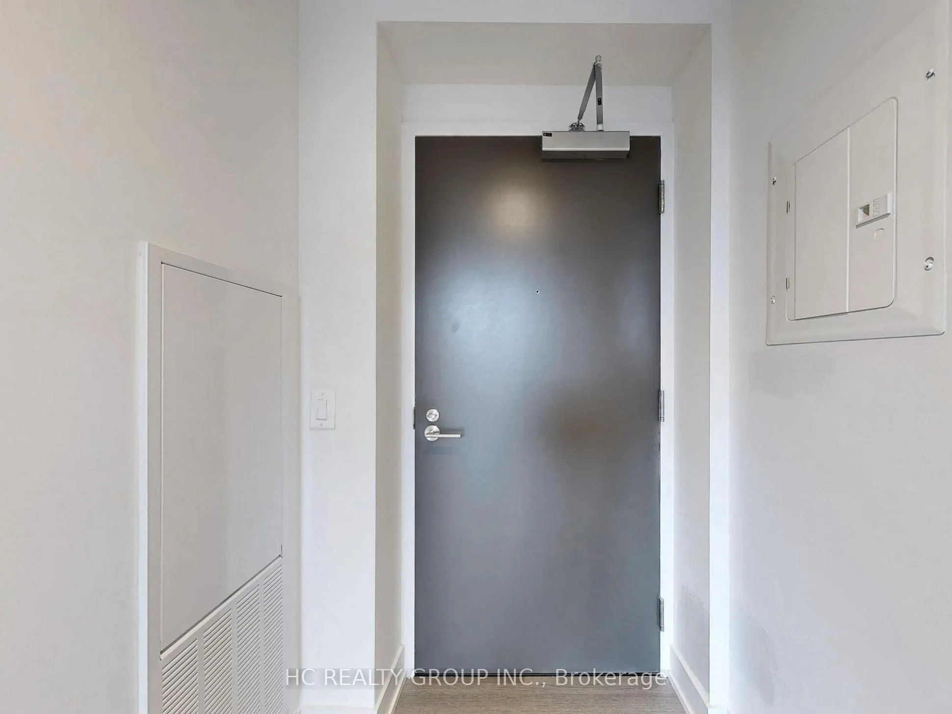 8 Cumberland Street, #1302