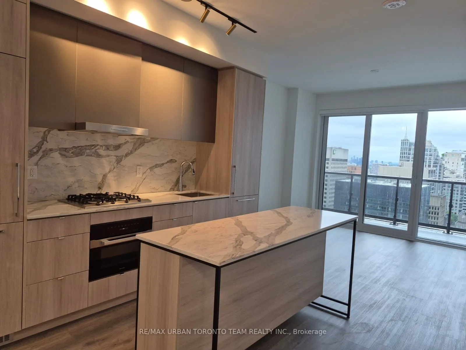 771 Yonge Street, #2801