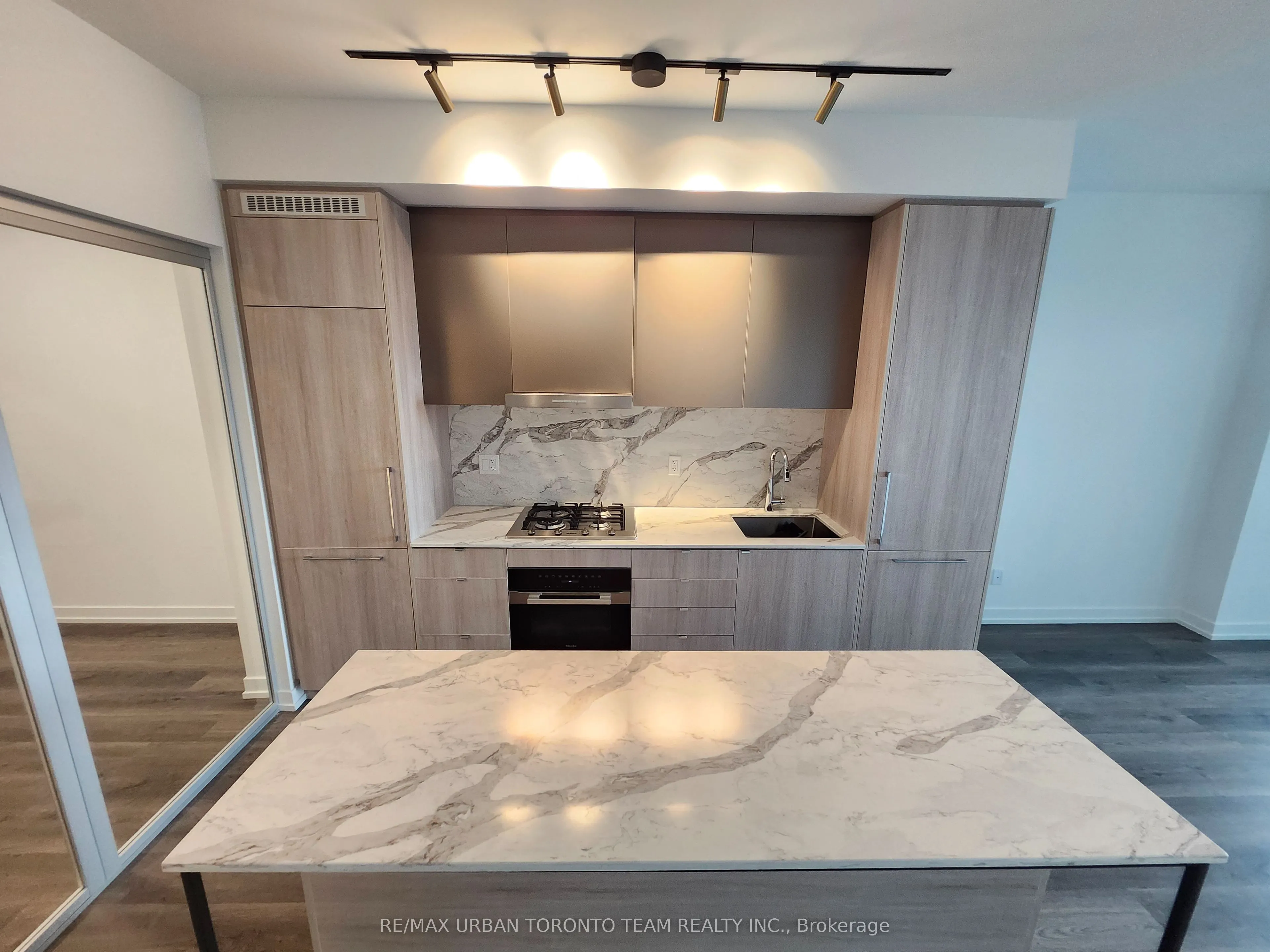 771 Yonge Street, #2801
