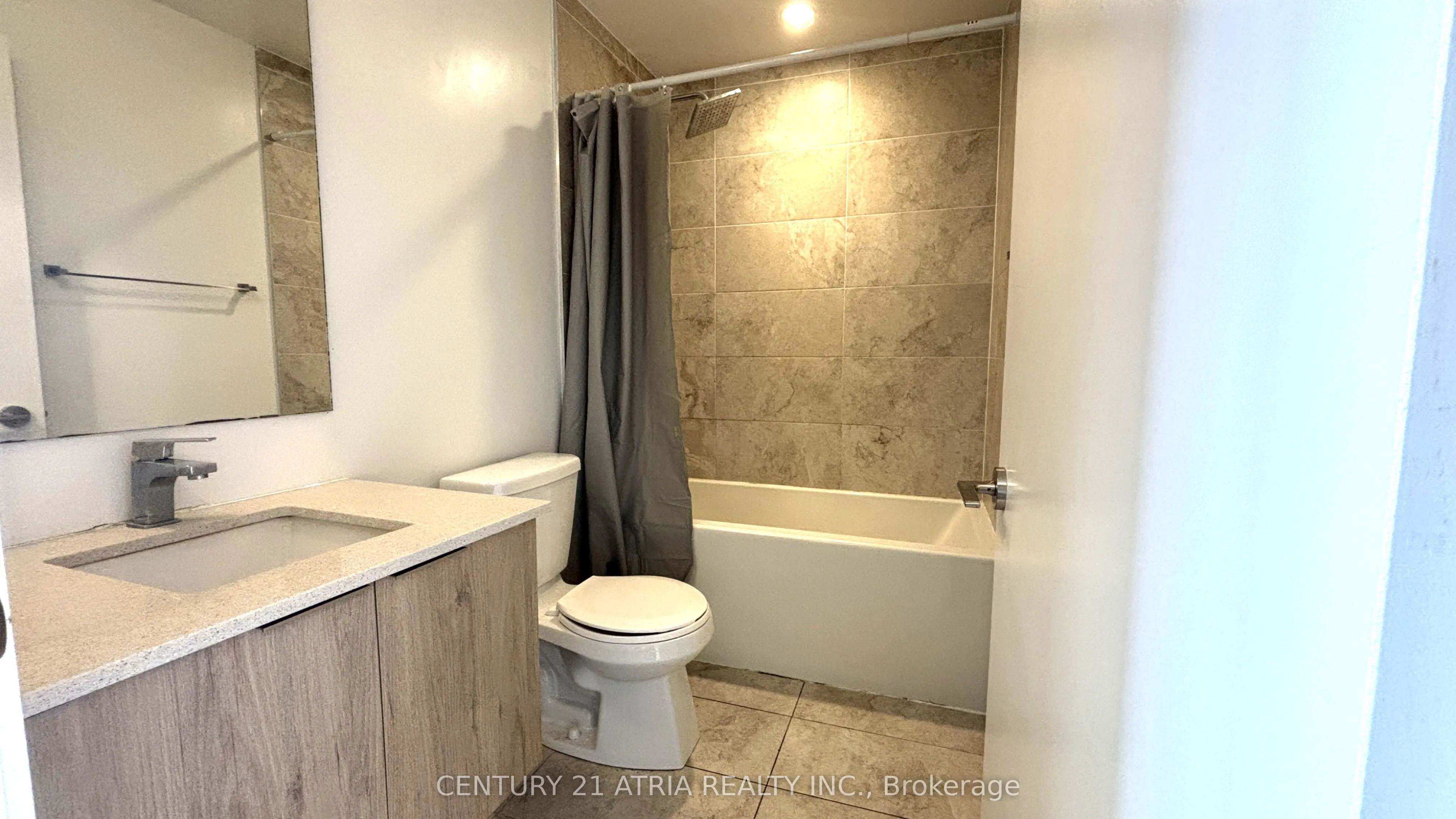 120 Parliament Street, #1709