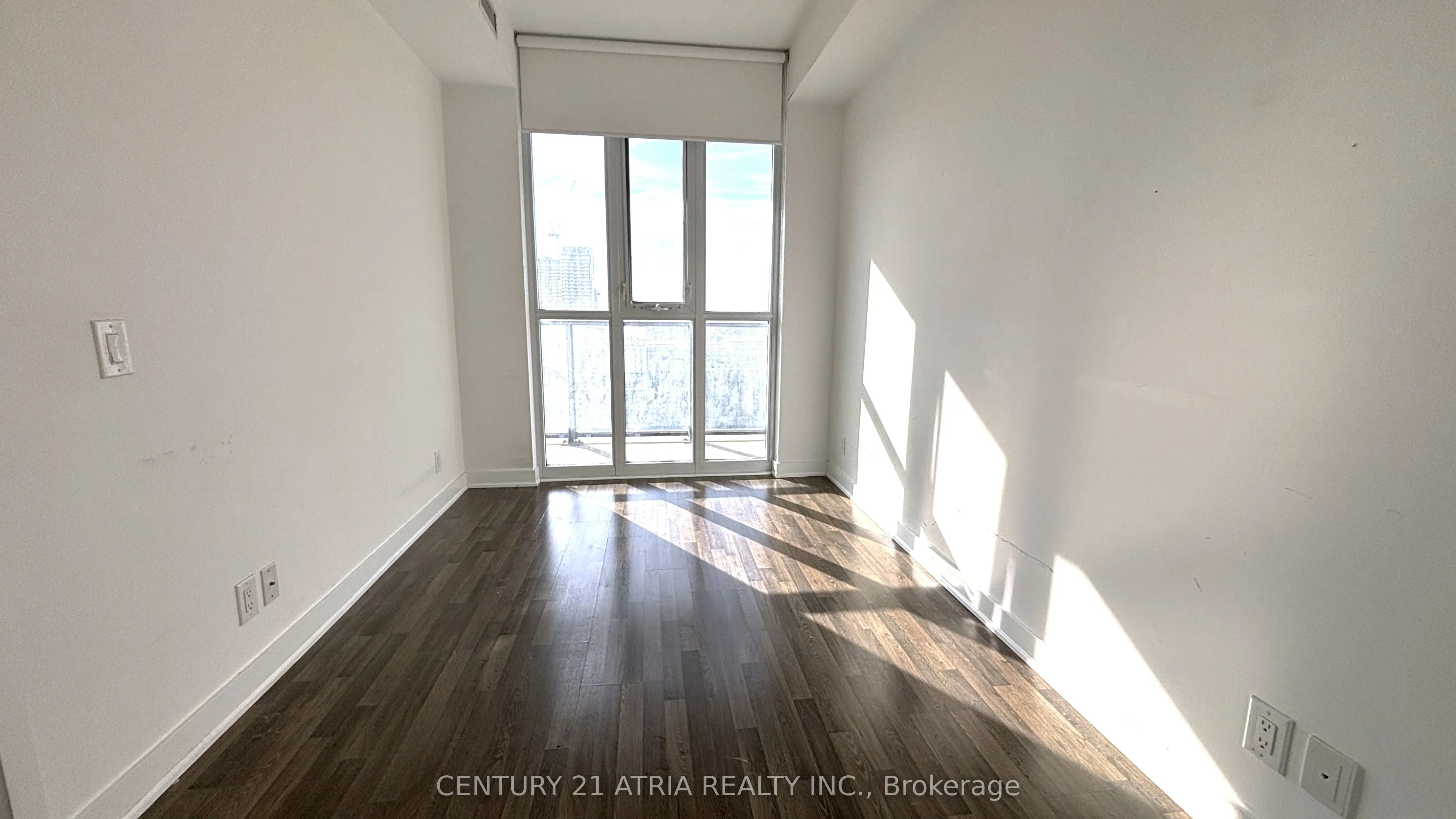 120 Parliament Street, #1709