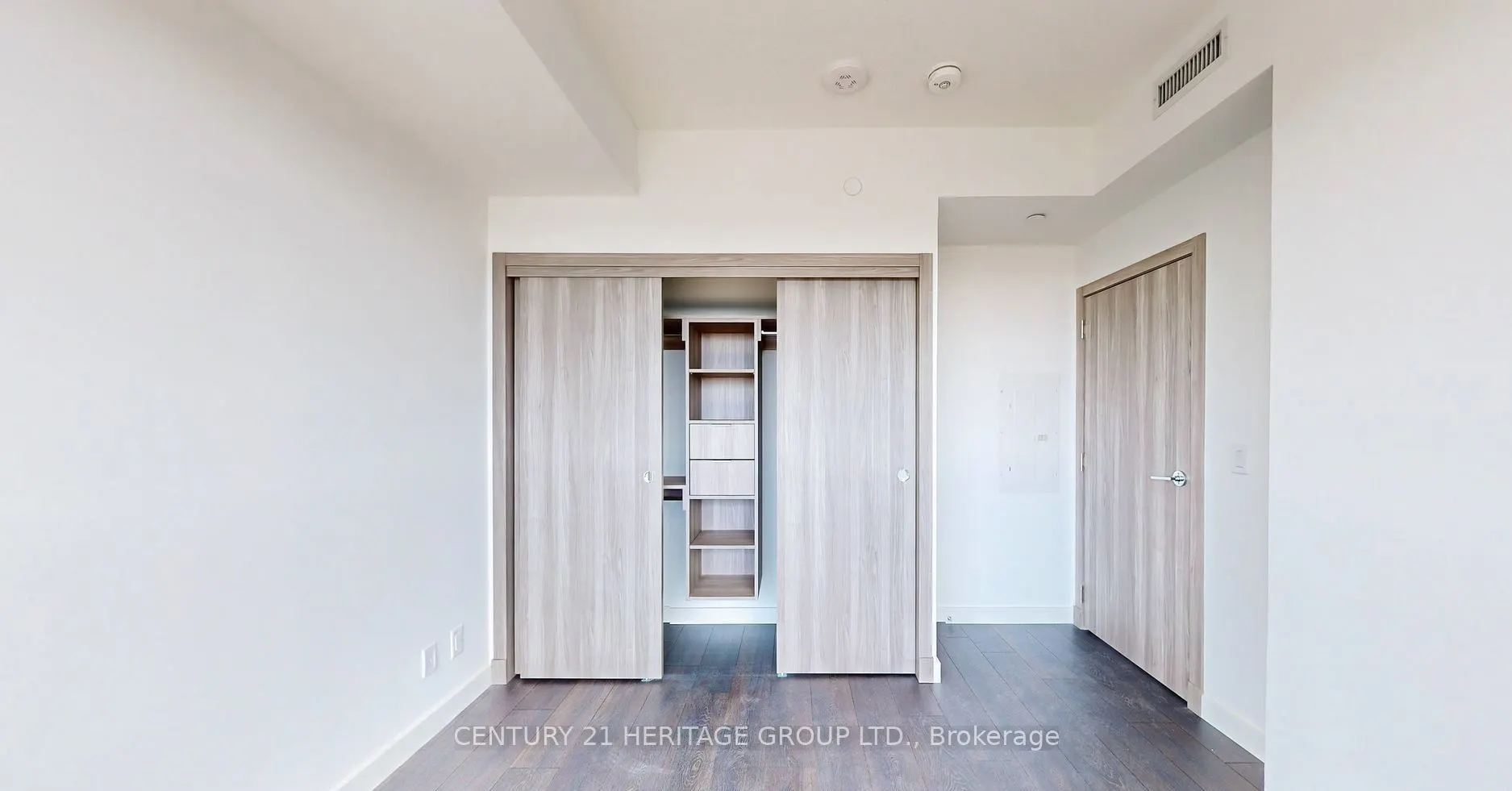25 McMahon Drive, #1505