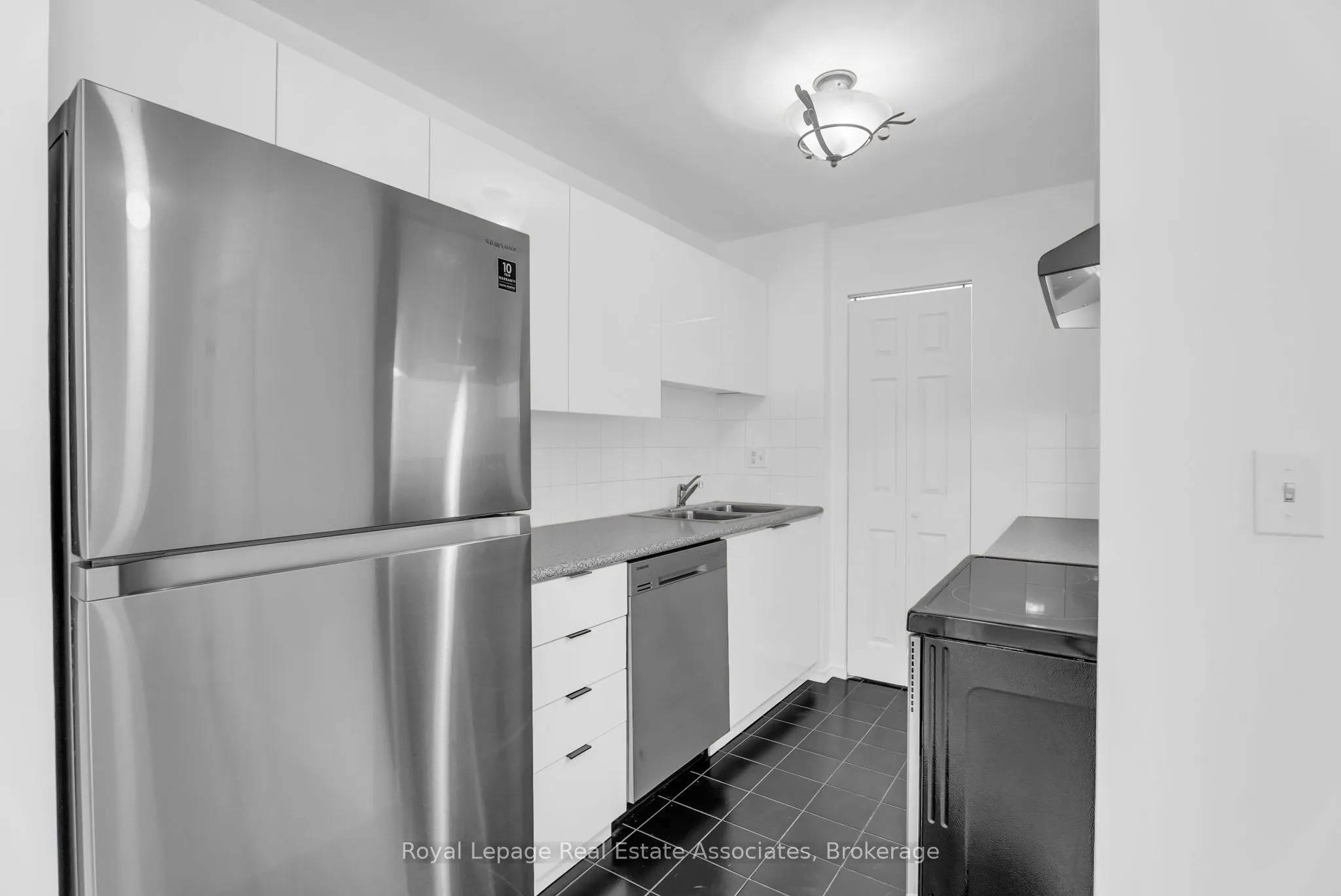 555 Wilson Hts Boulevard, #501