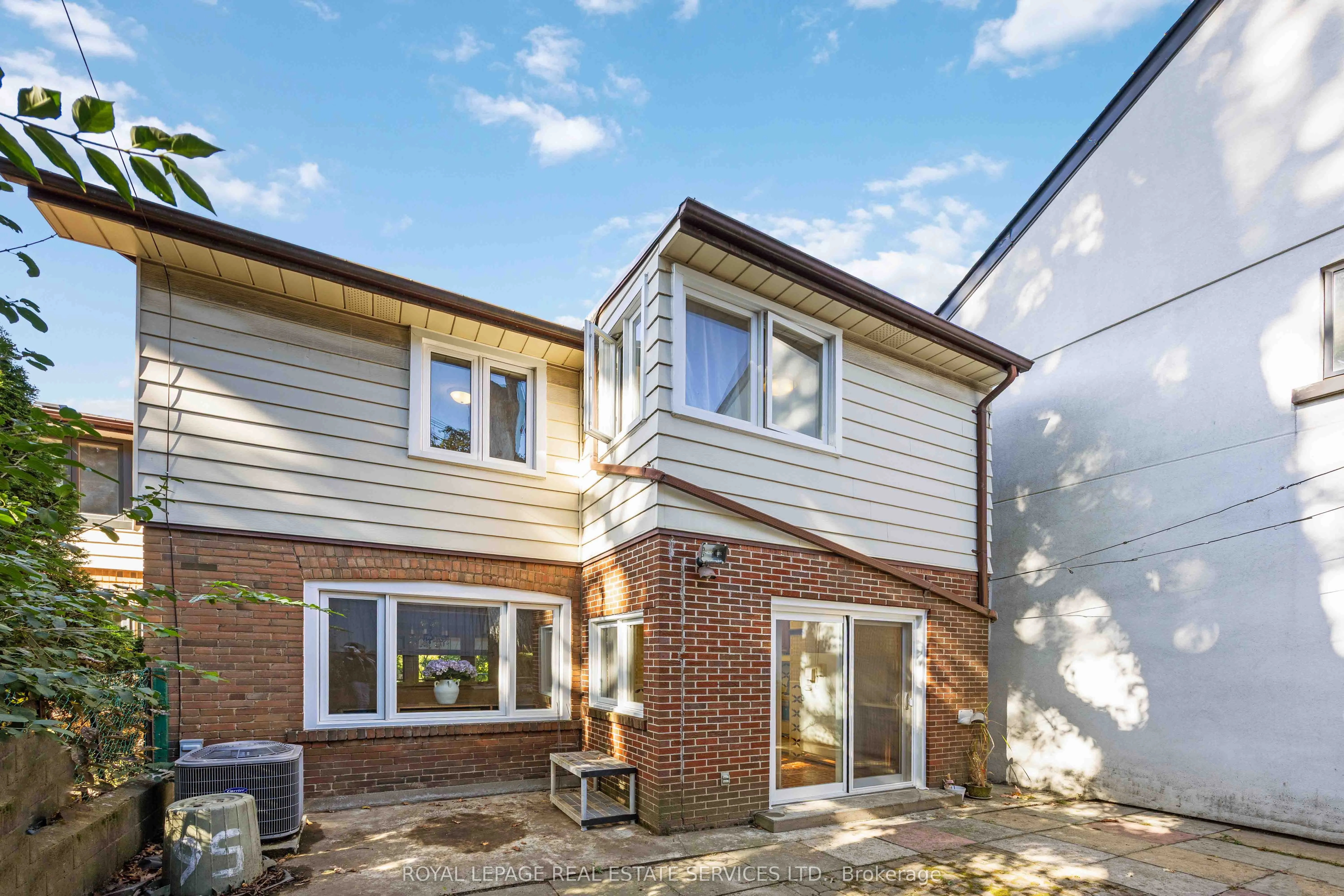 43 Mount Royal Avenue