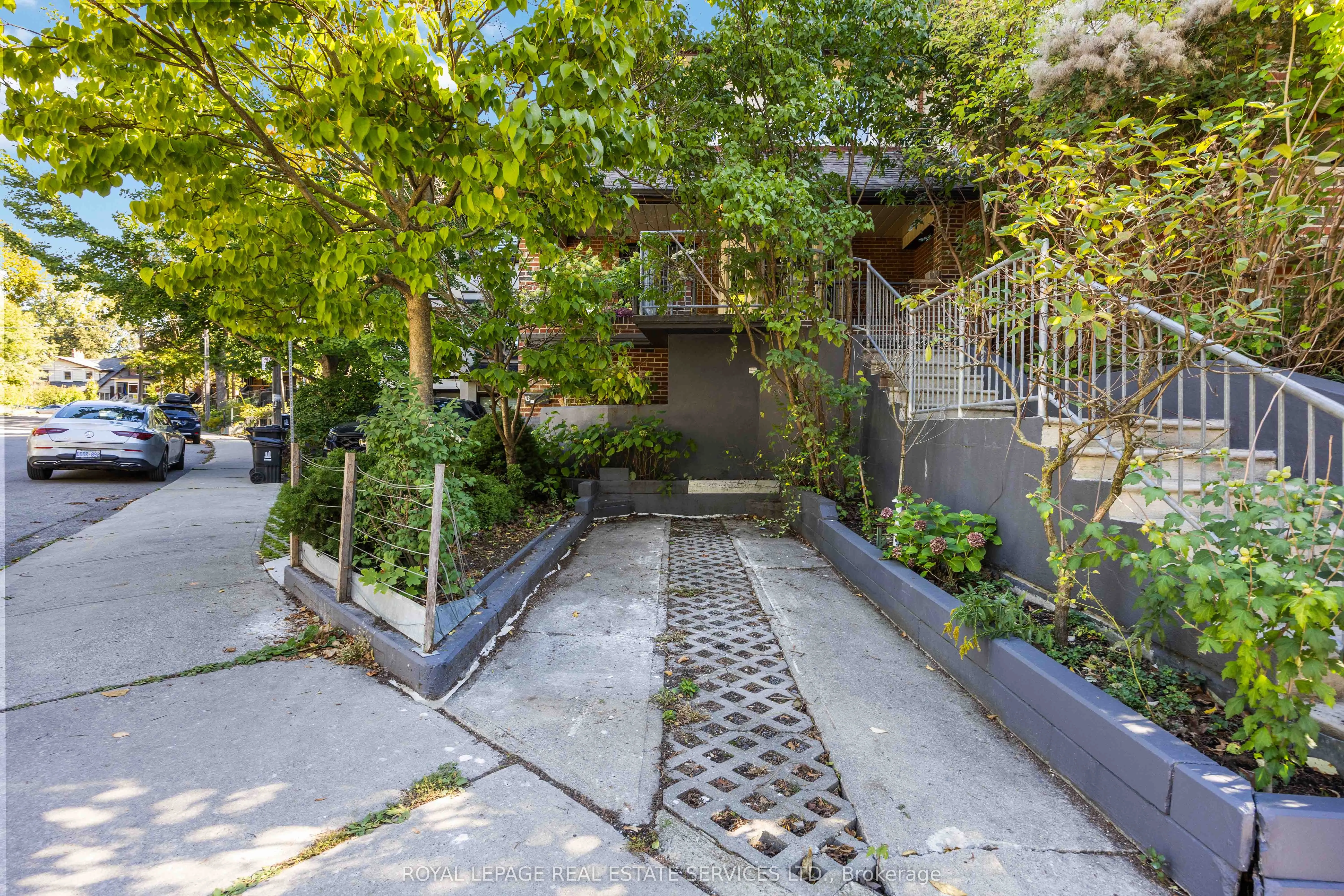 43 Mount Royal Avenue