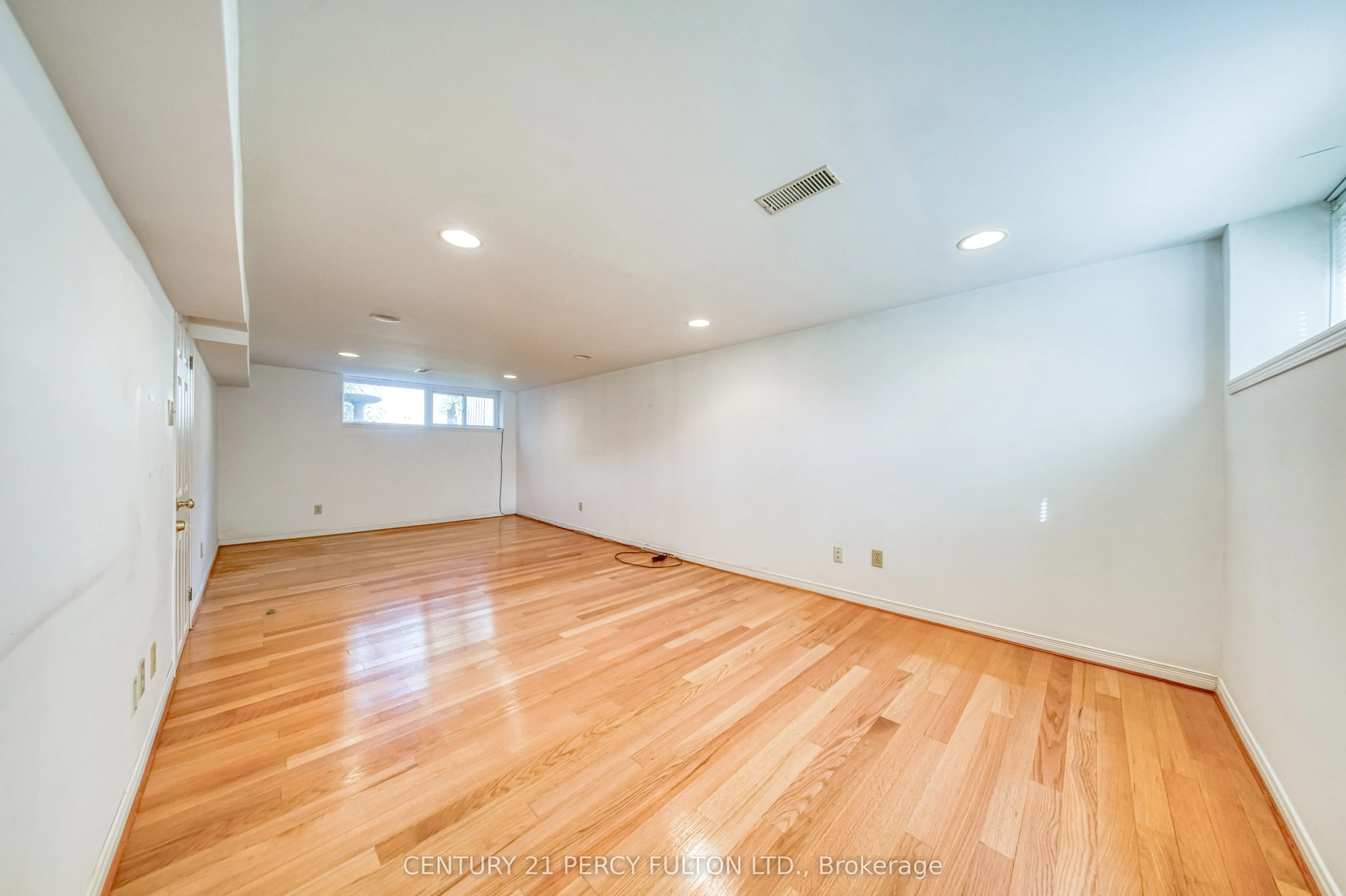 73 Berkinshaw Crescent