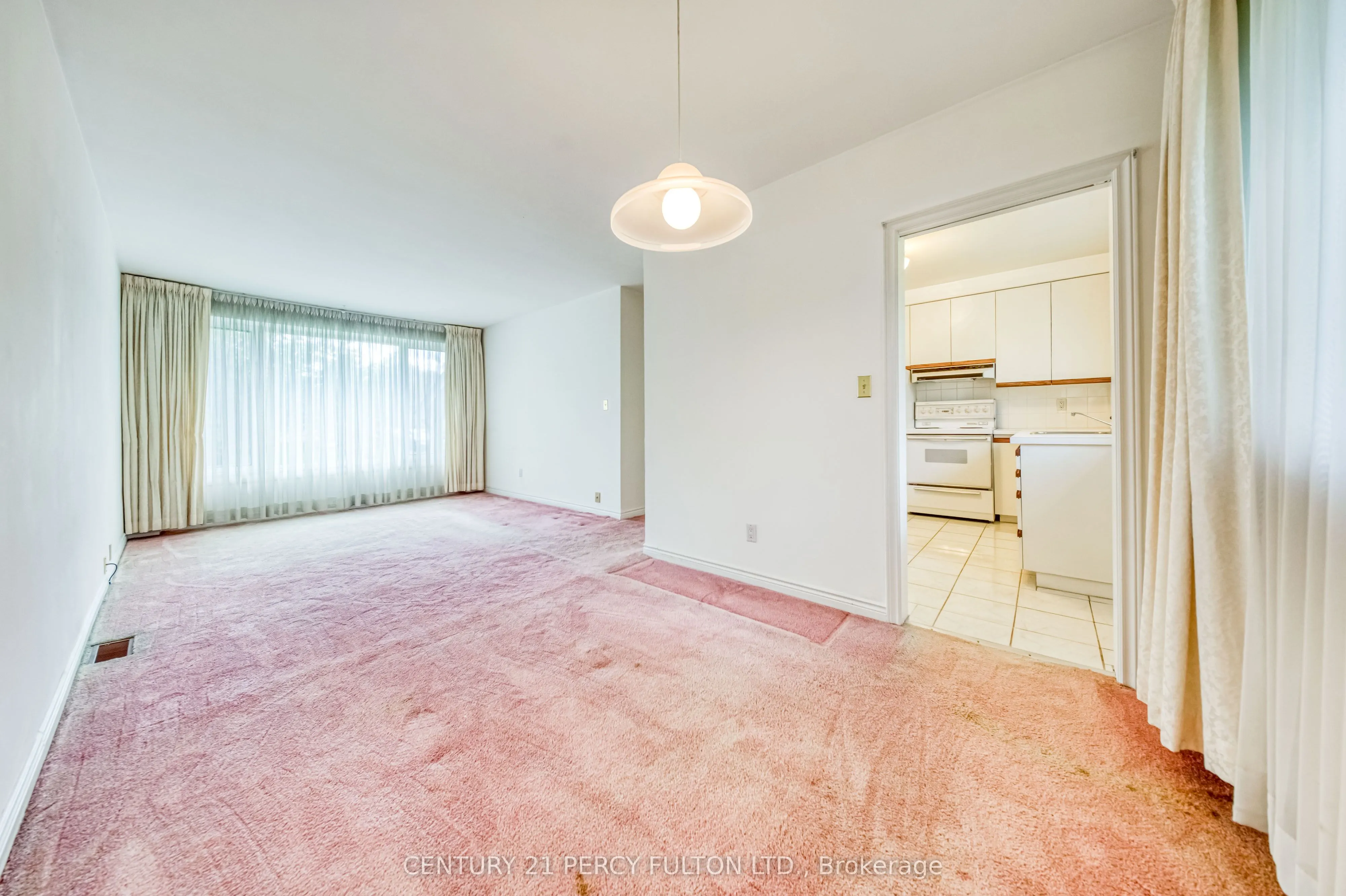 73 Berkinshaw Crescent