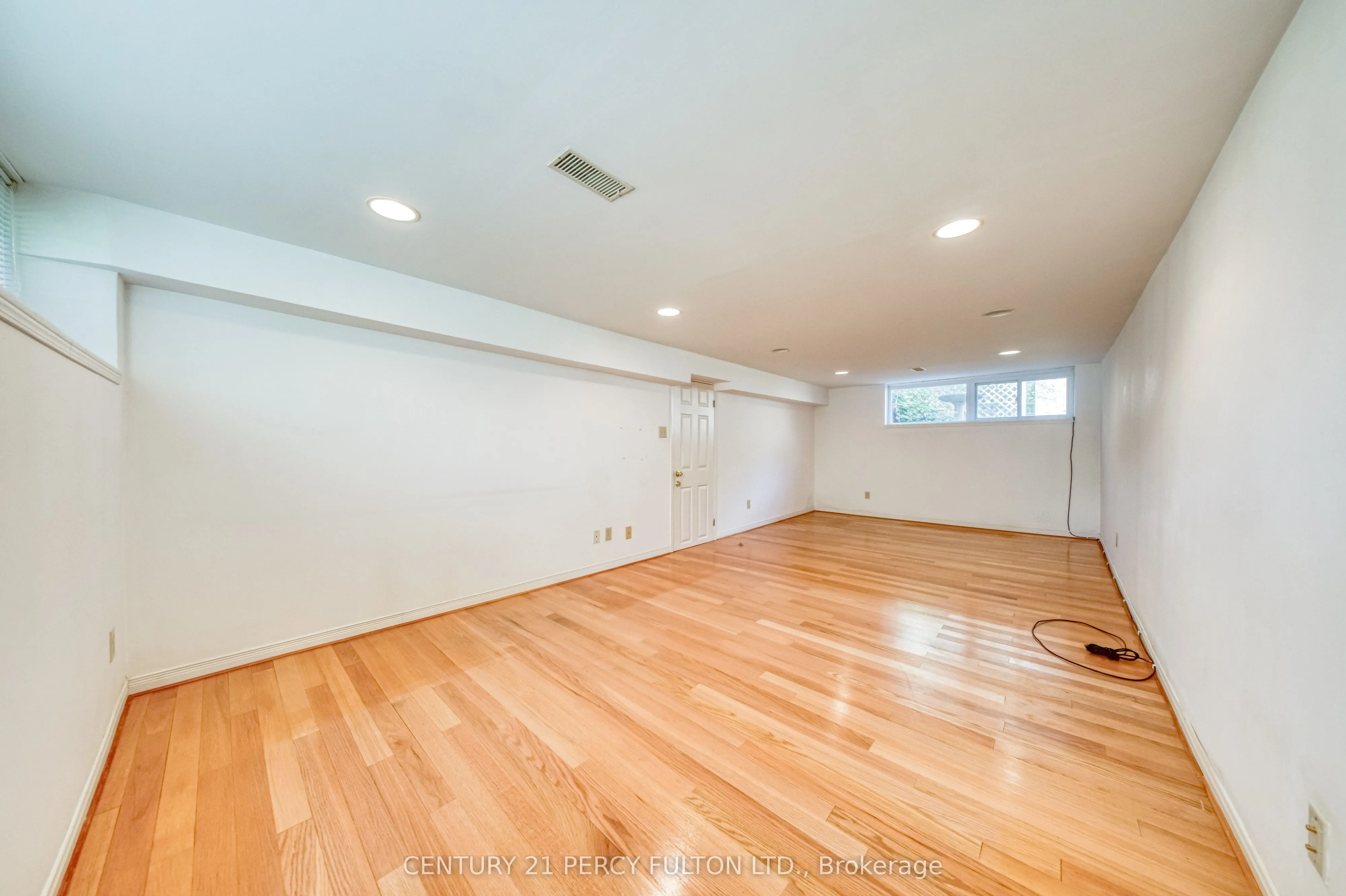 73 Berkinshaw Crescent