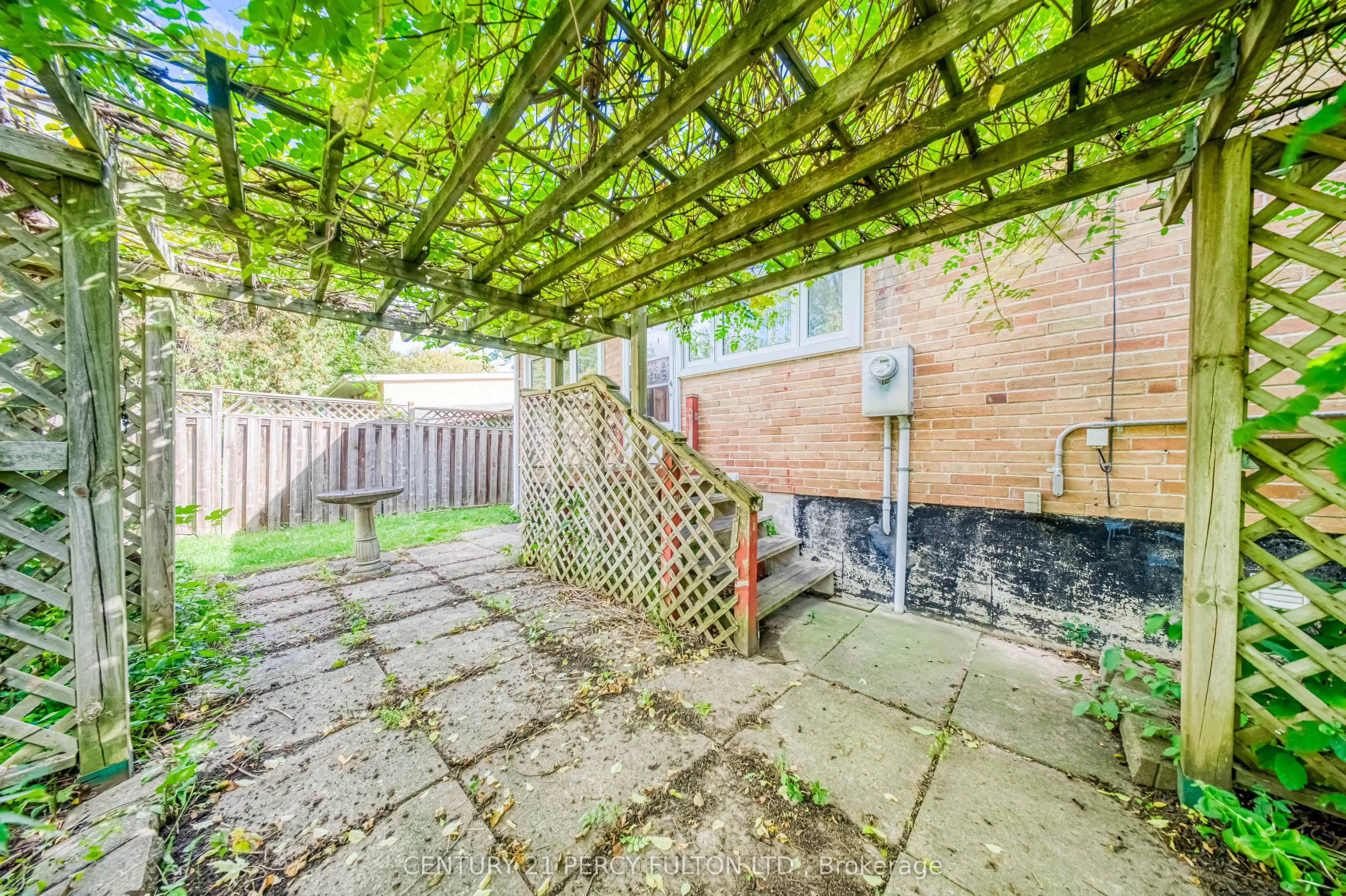 73 Berkinshaw Crescent
