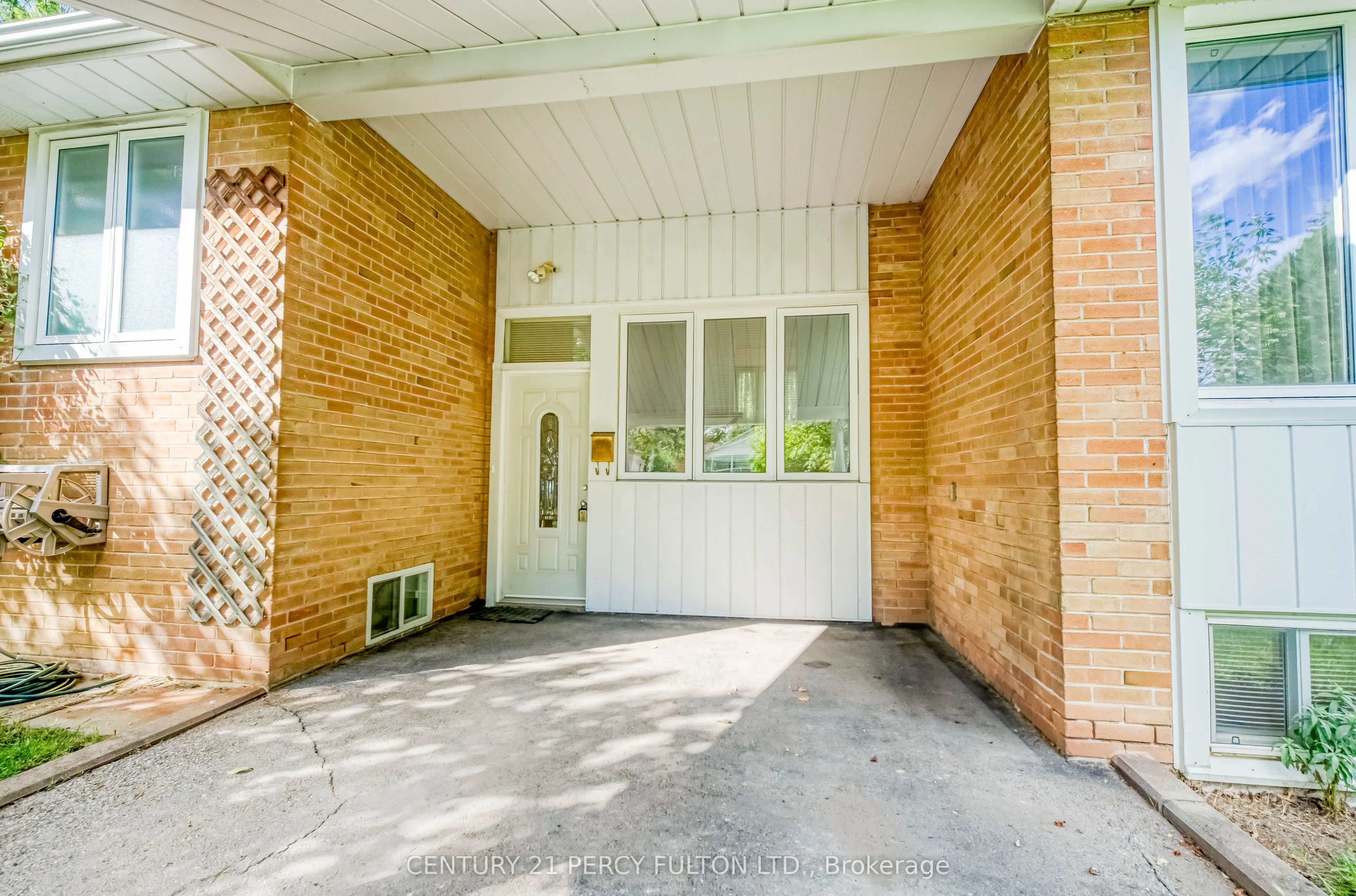73 Berkinshaw Crescent