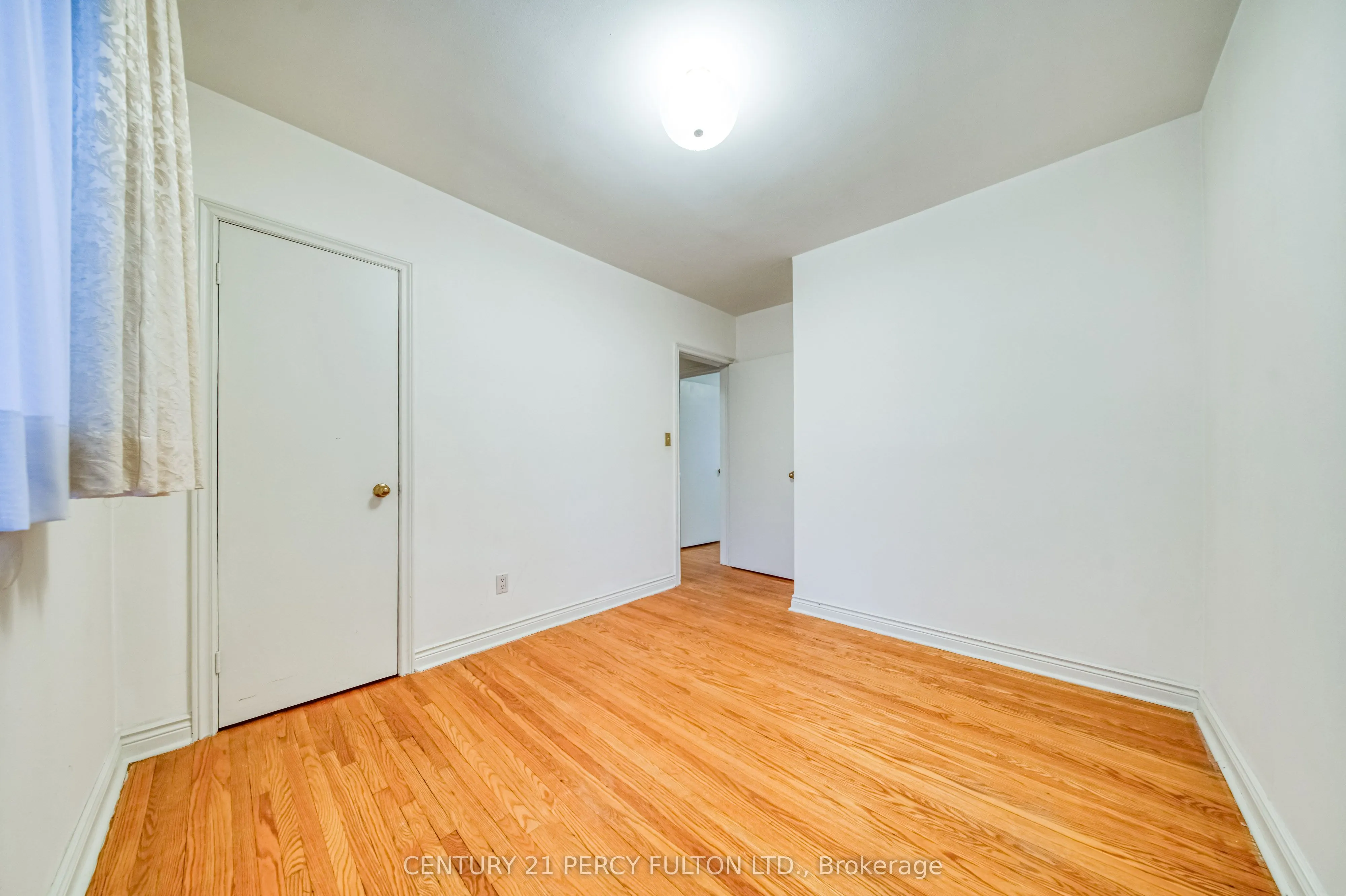 73 Berkinshaw Crescent