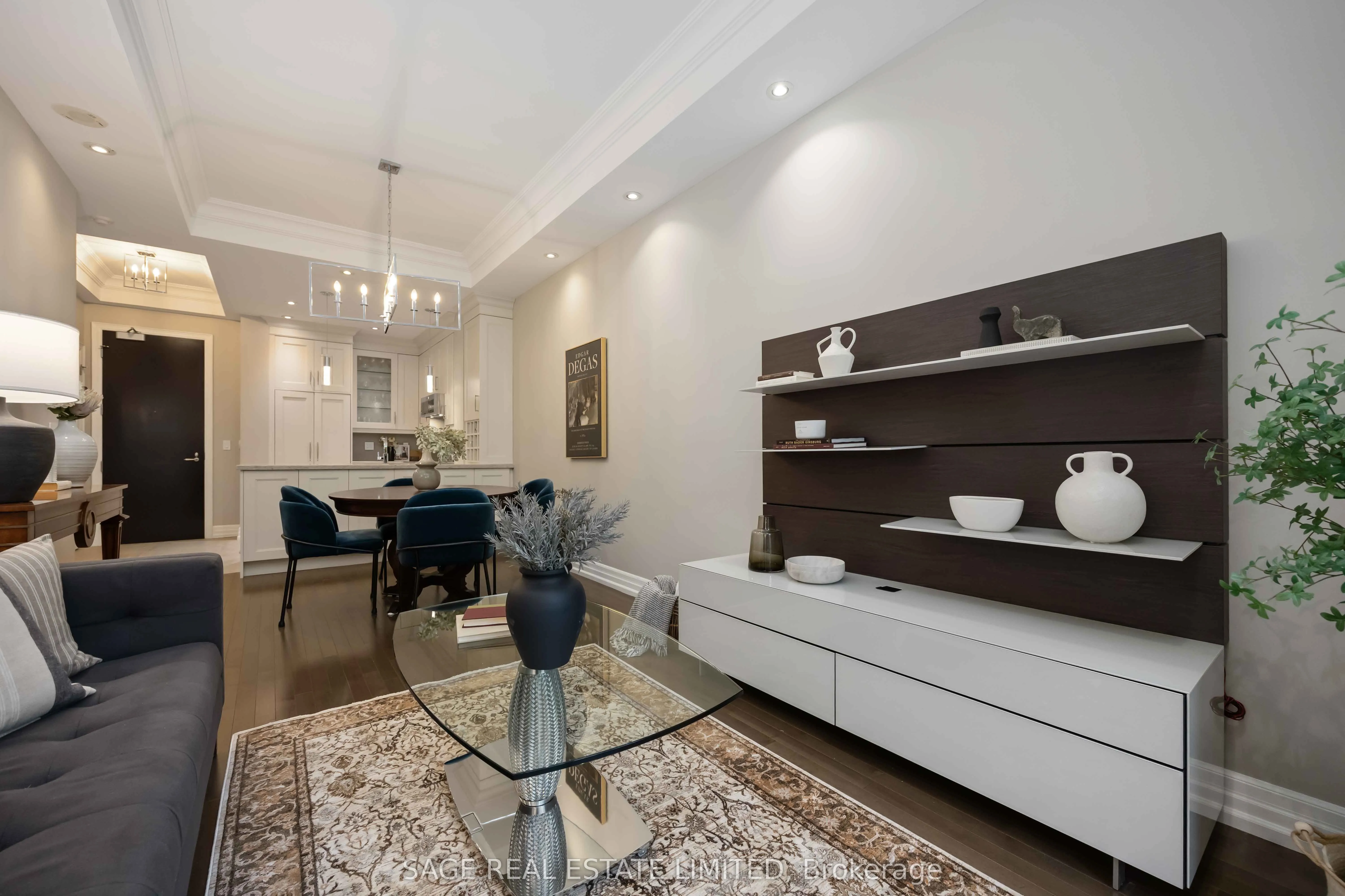 20 Burkebrook Place, #212