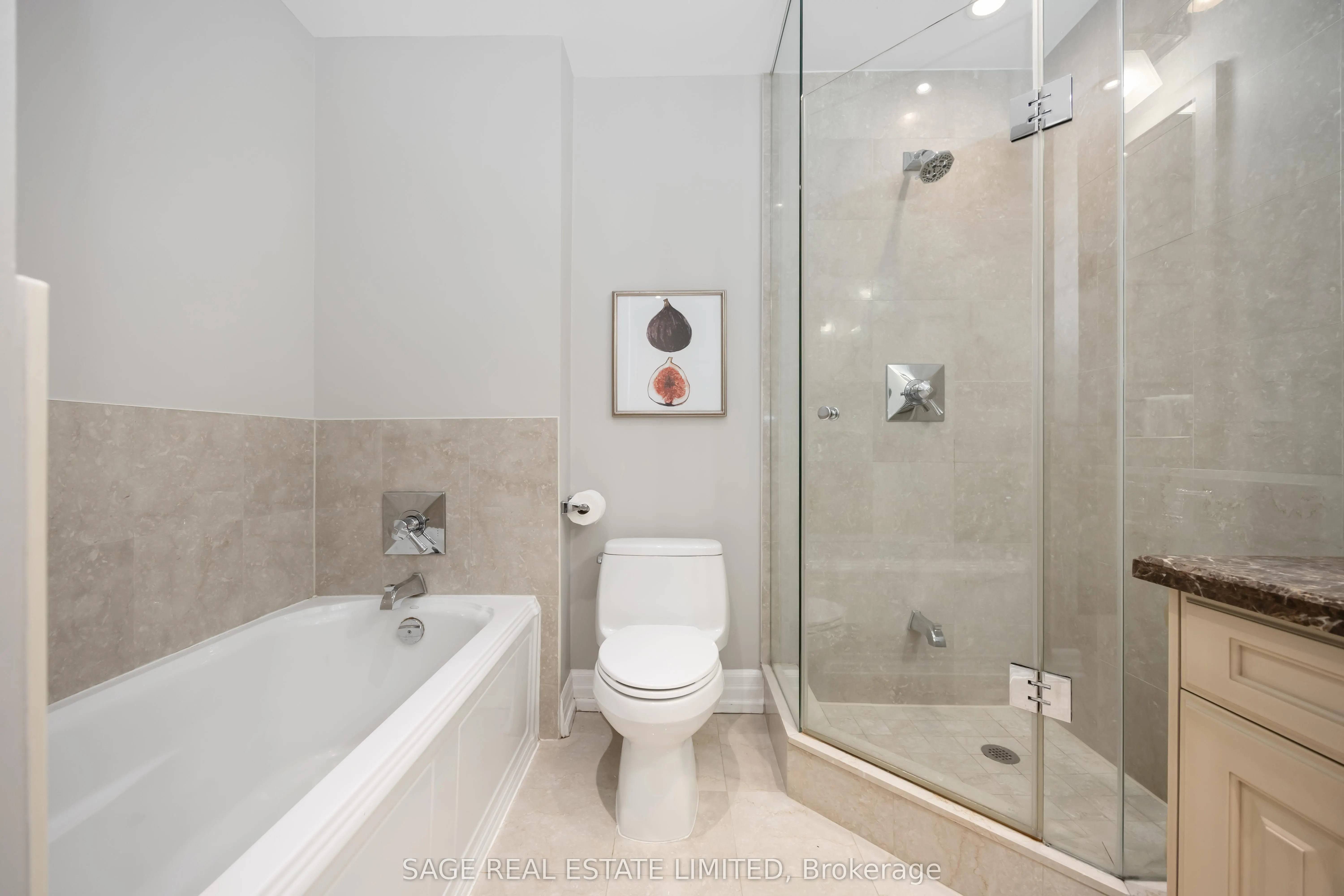 20 Burkebrook Place, #212