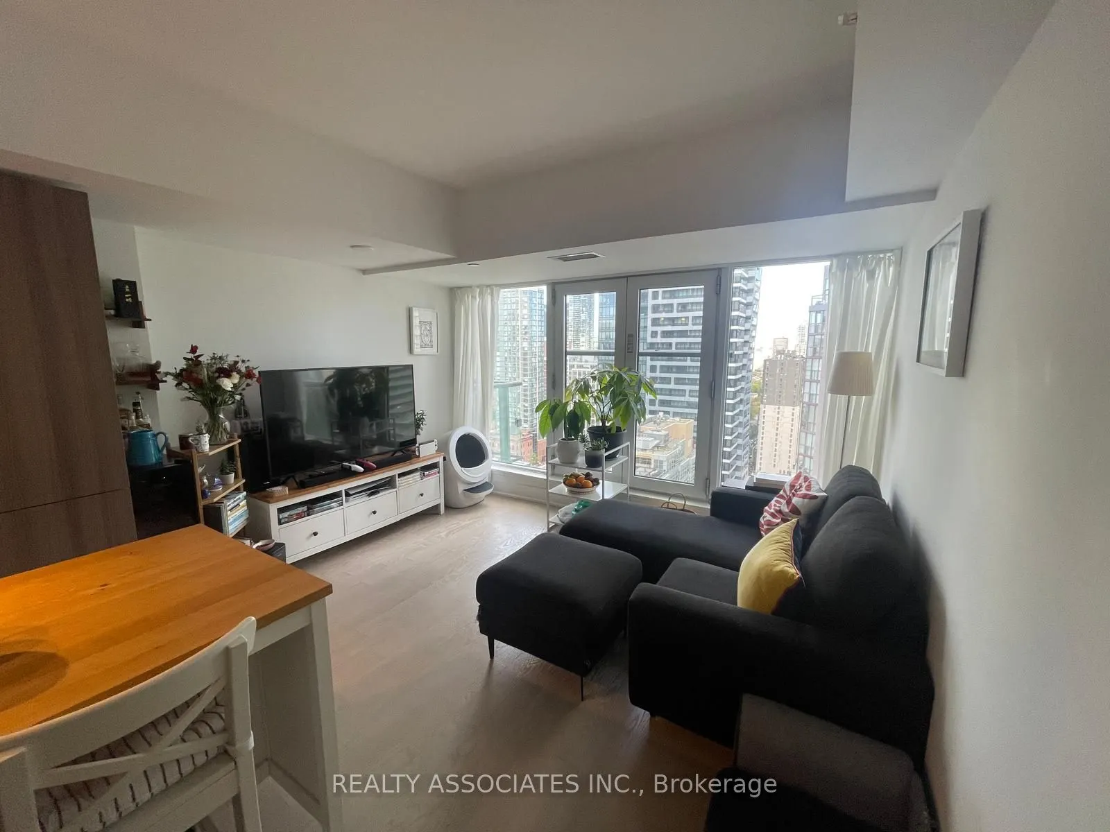 955 Bay Street, #2416