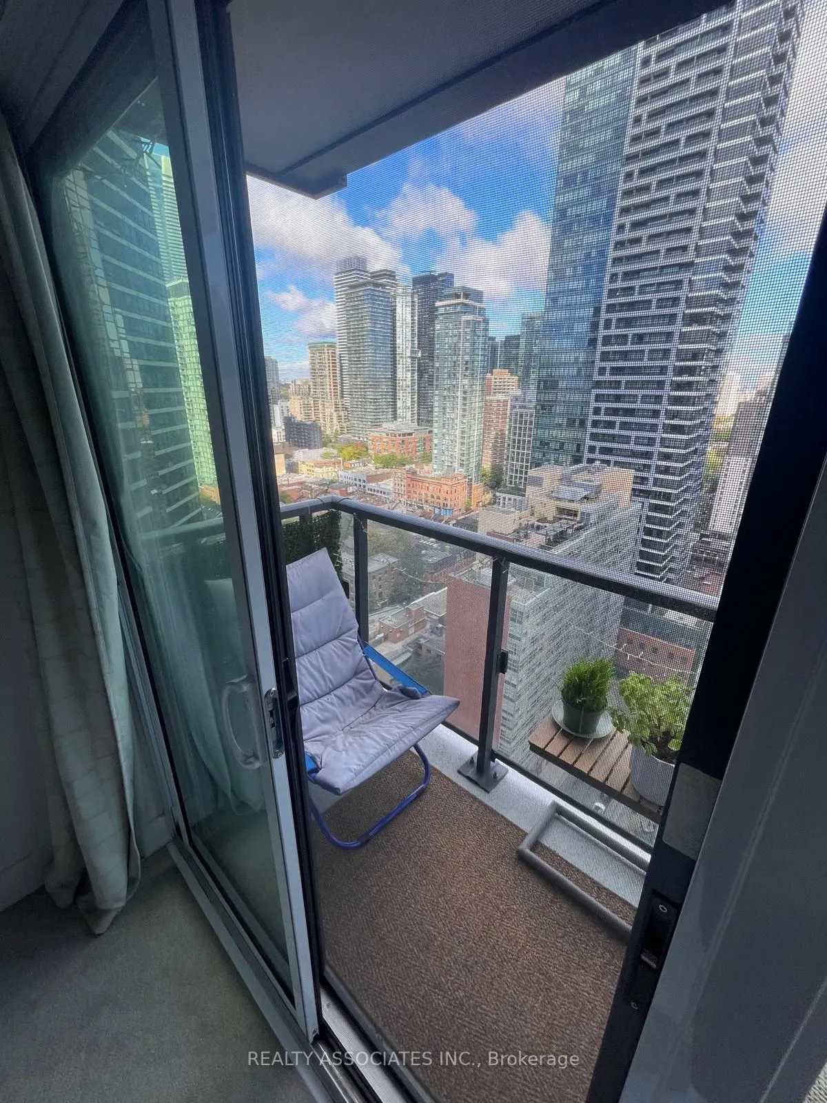 955 Bay Street, #2416