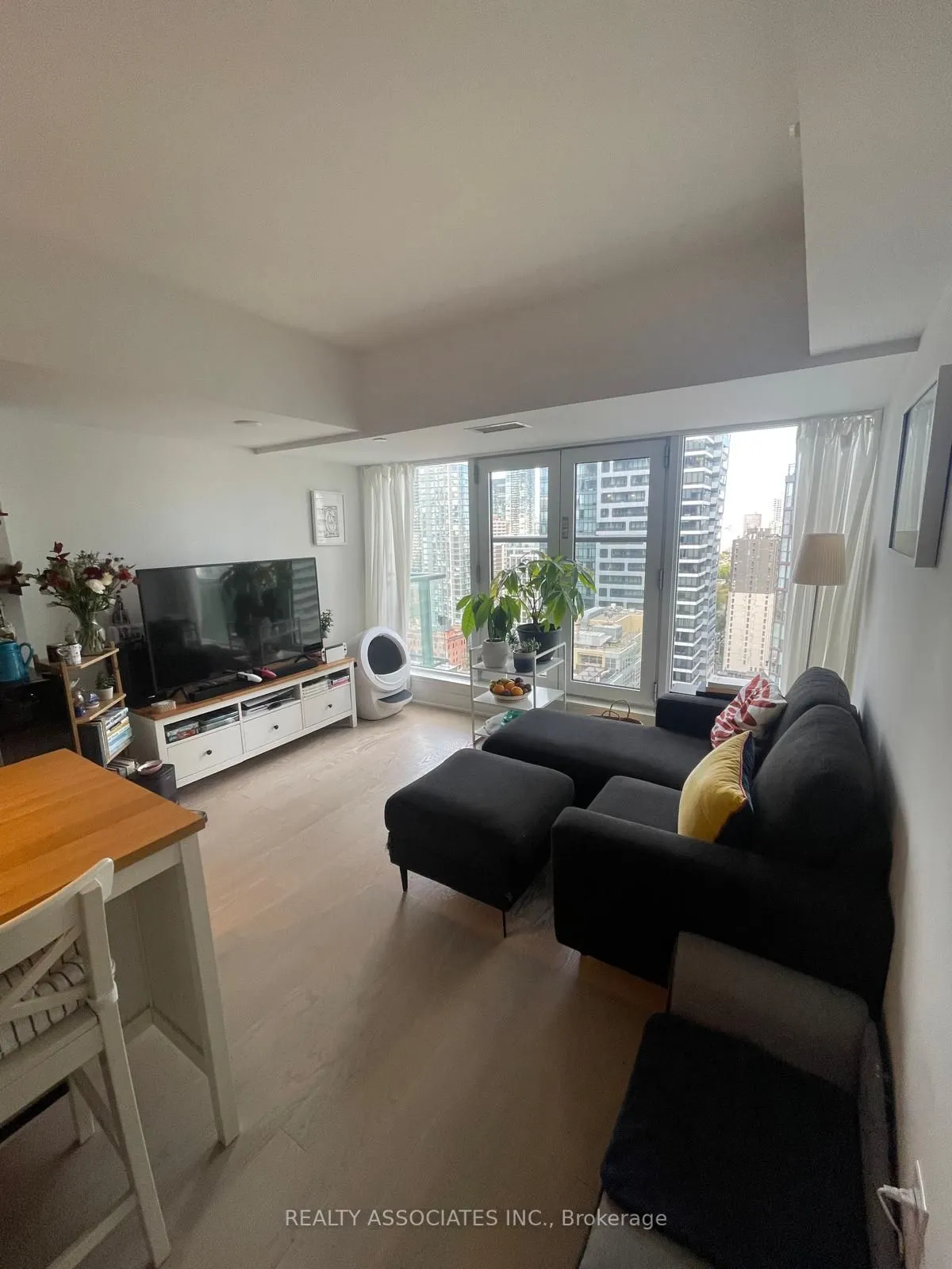 955 Bay Street, #2416