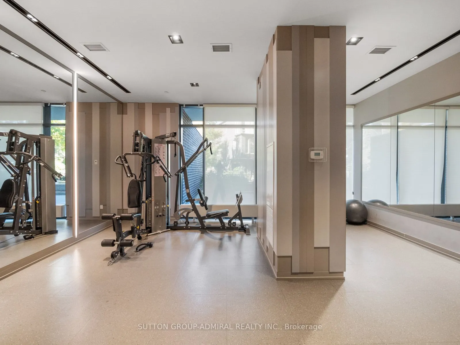 128 Fairview Mall Drive, #1005