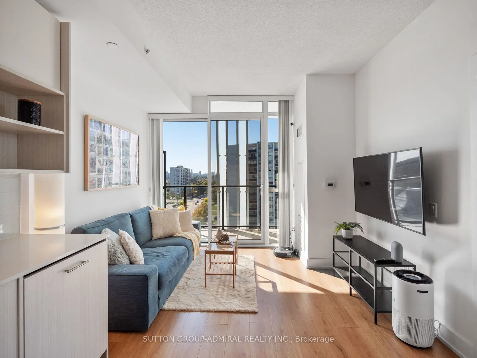 128 Fairview Mall Drive, #1005