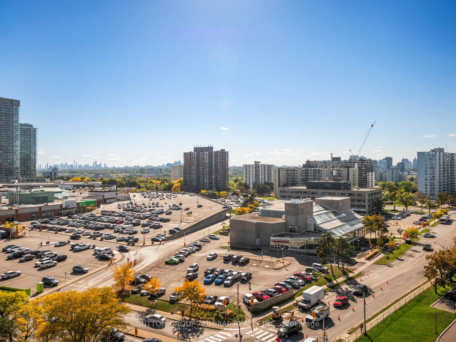 128 Fairview Mall Drive, #1005