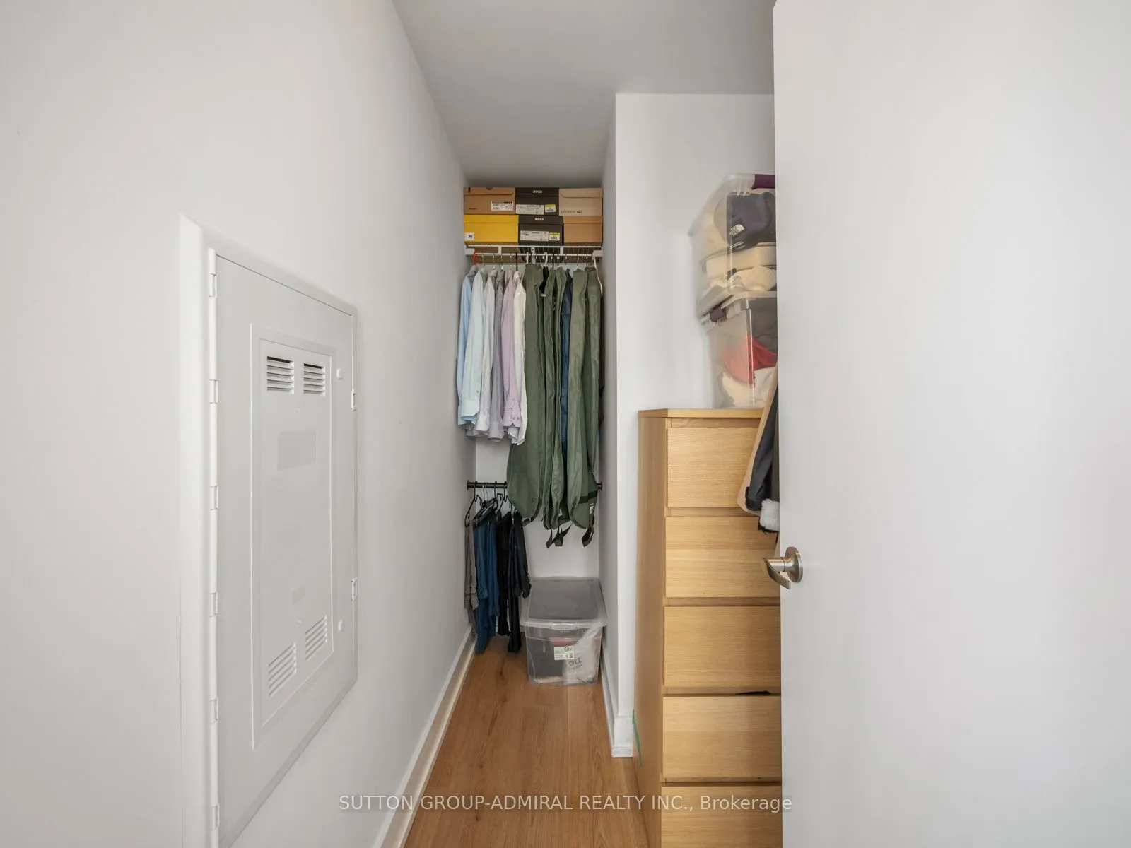 128 Fairview Mall Drive, #1005