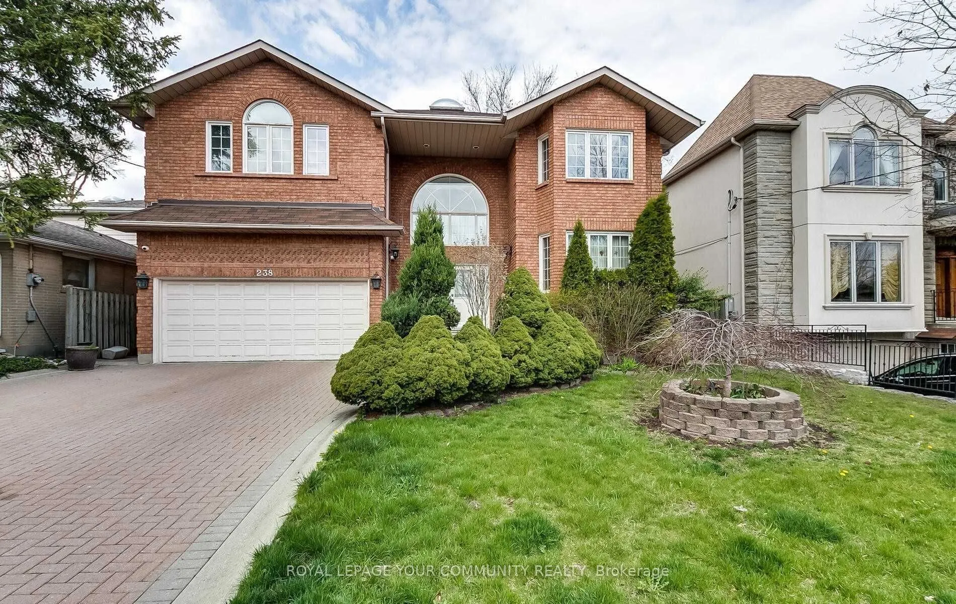 238 Horsham (MAIN FLOOR AND 2ND FLOOR) Avenue