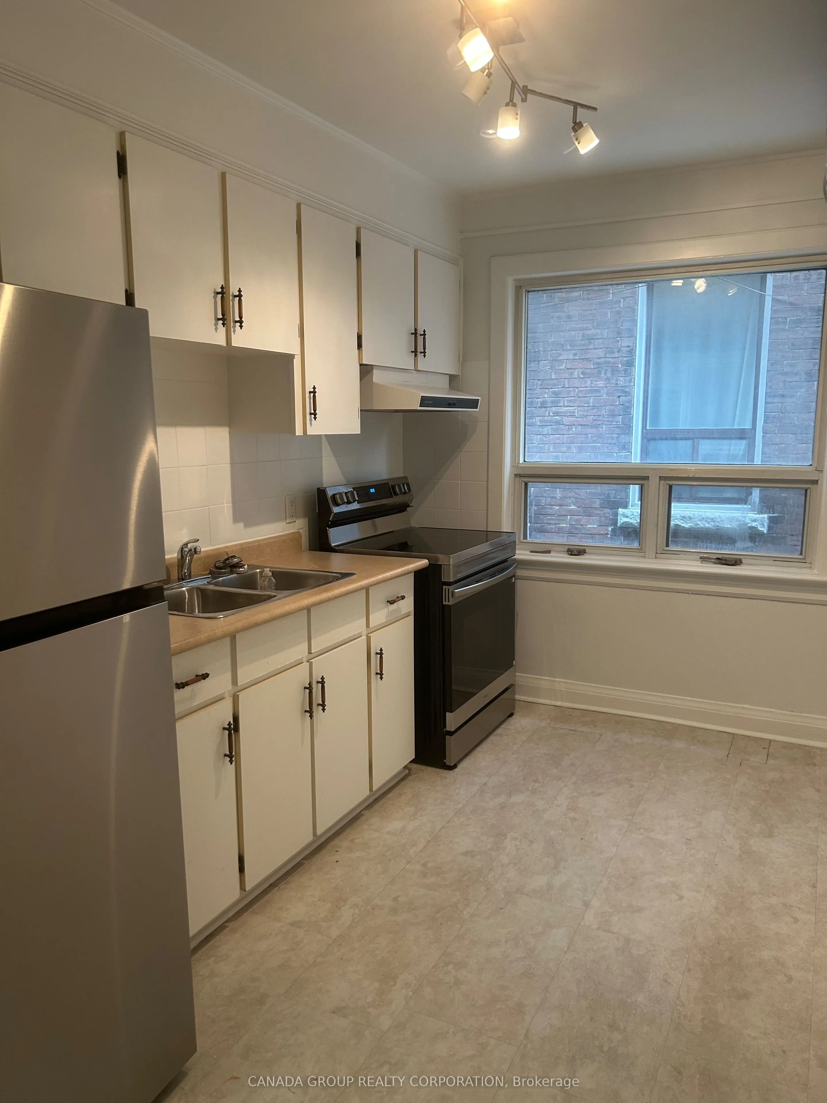 18 Delaware Avenue, ##5