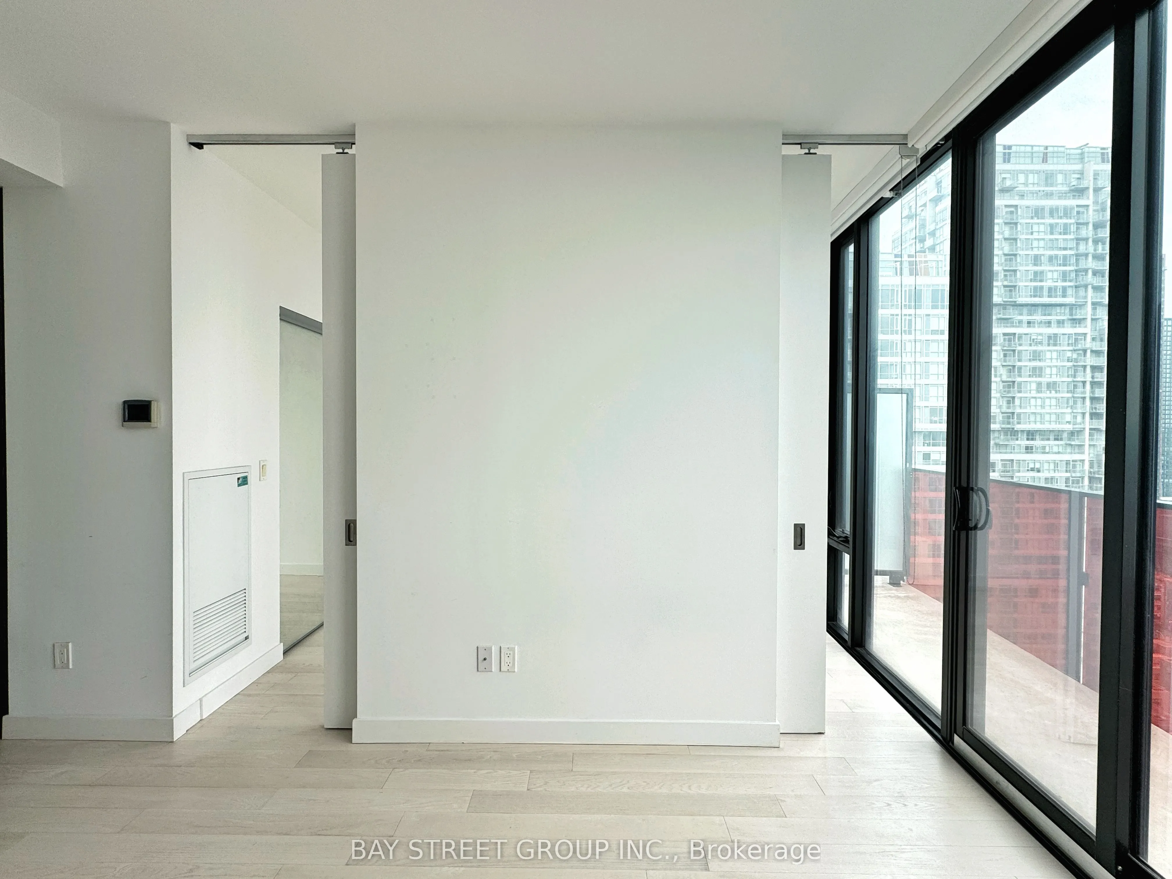 215 Queen Street W, #2502