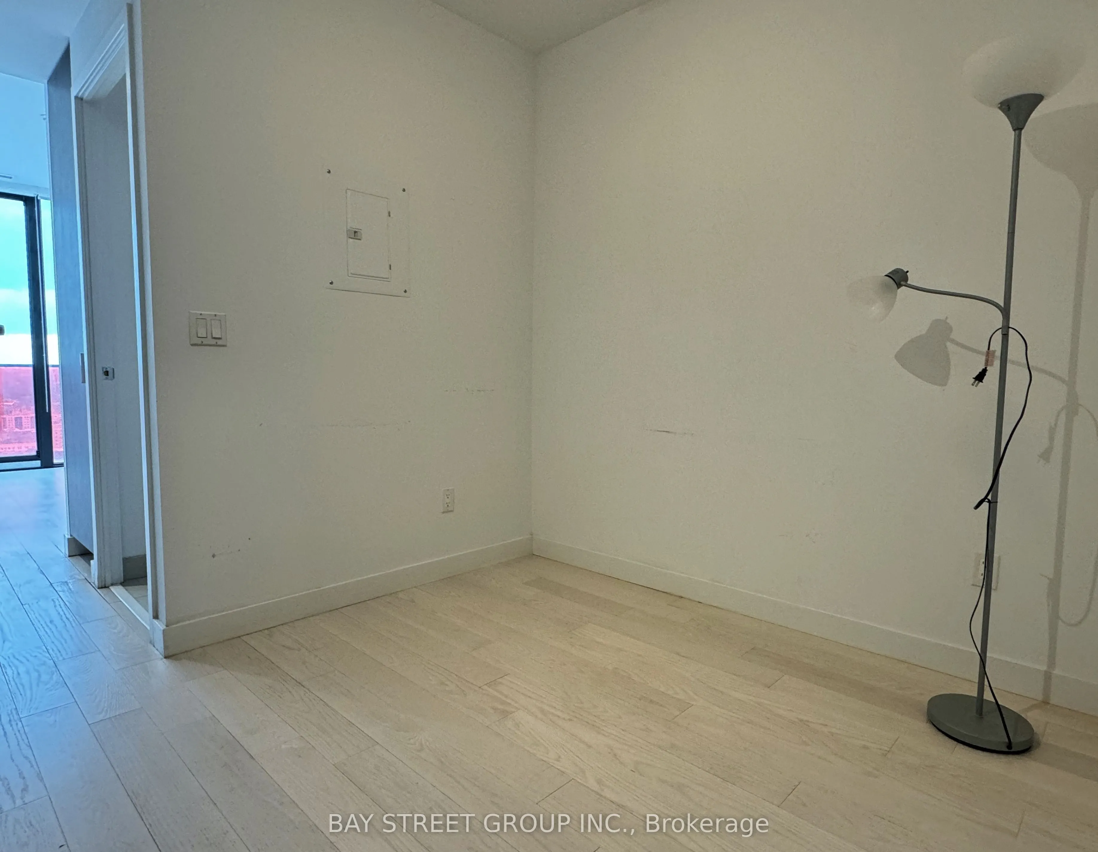 215 Queen Street W, #2502
