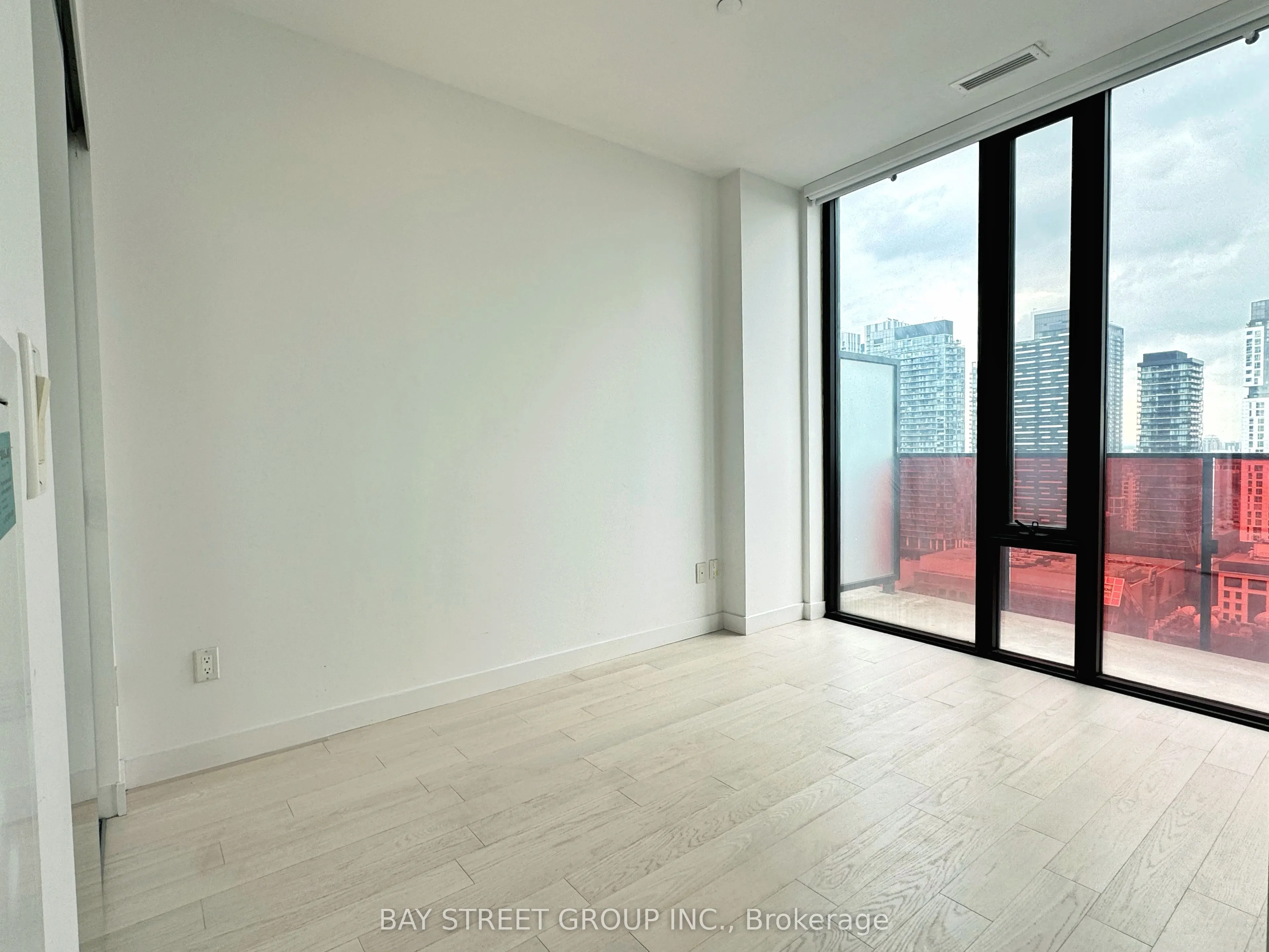 215 Queen Street W, #2502