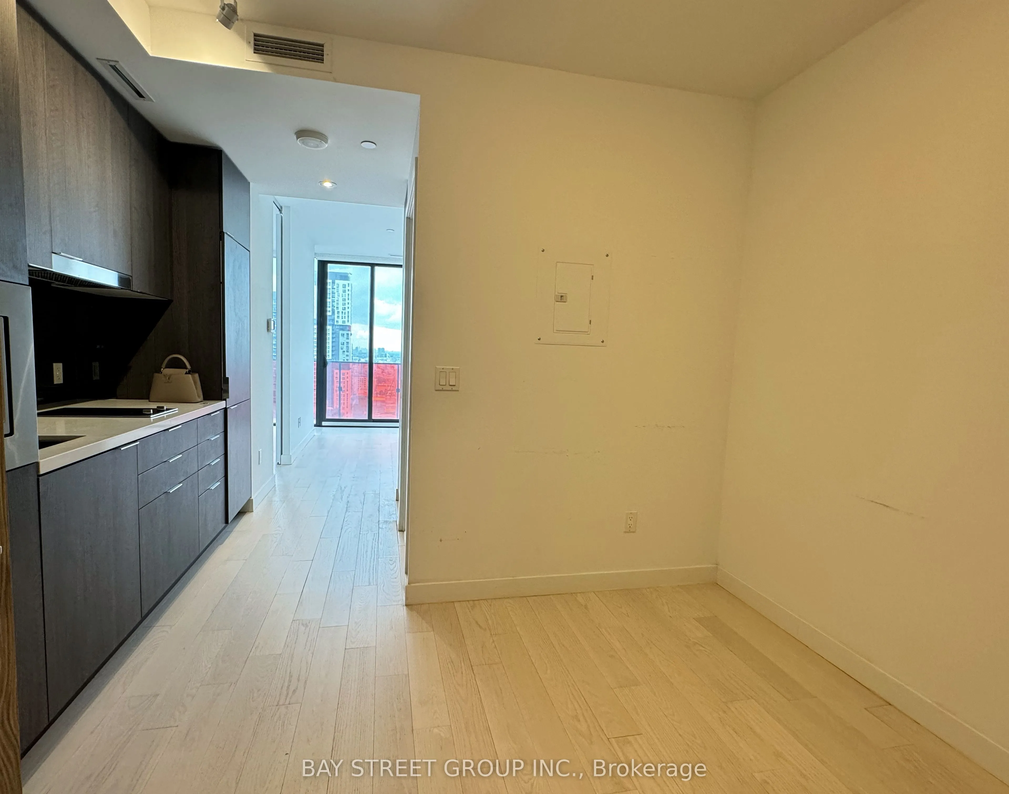 215 Queen Street W, #2502