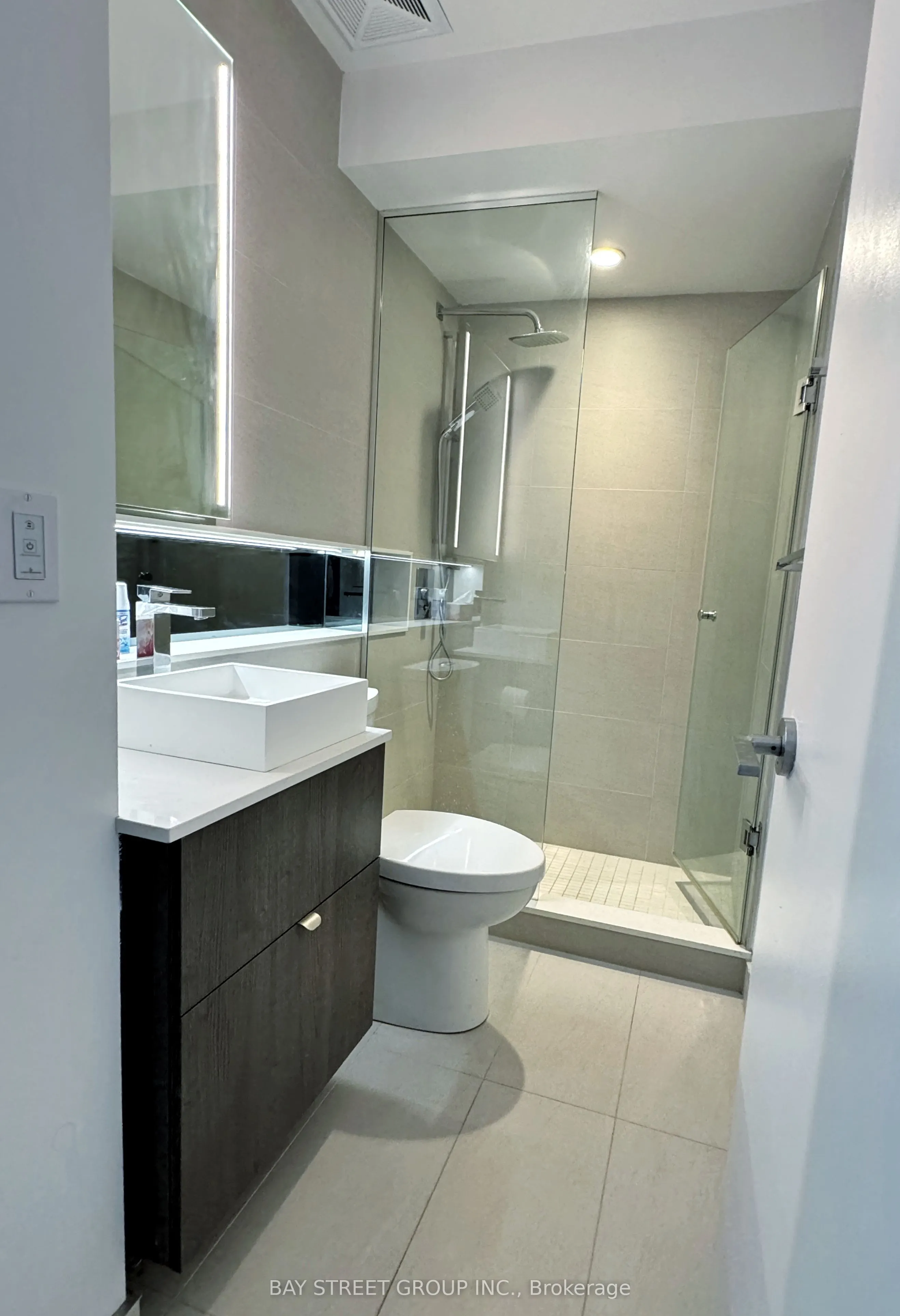 215 Queen Street W, #2502