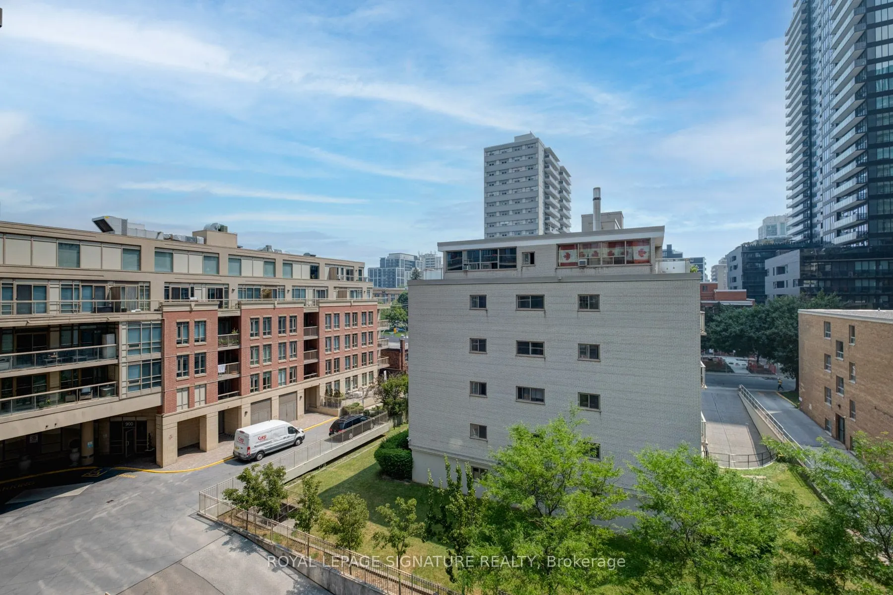 900 Mount Pleasant Road, #502