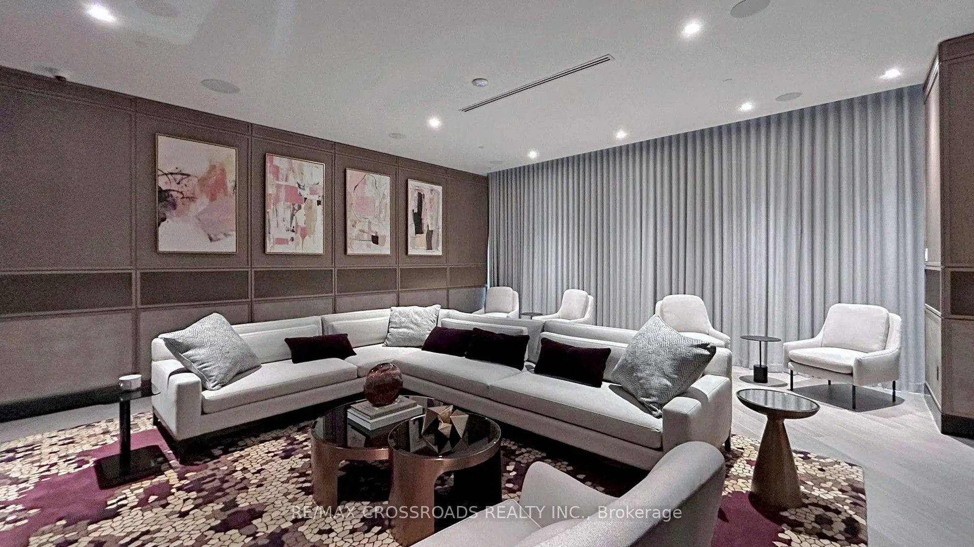 30 Inn on the park Drive, #4210