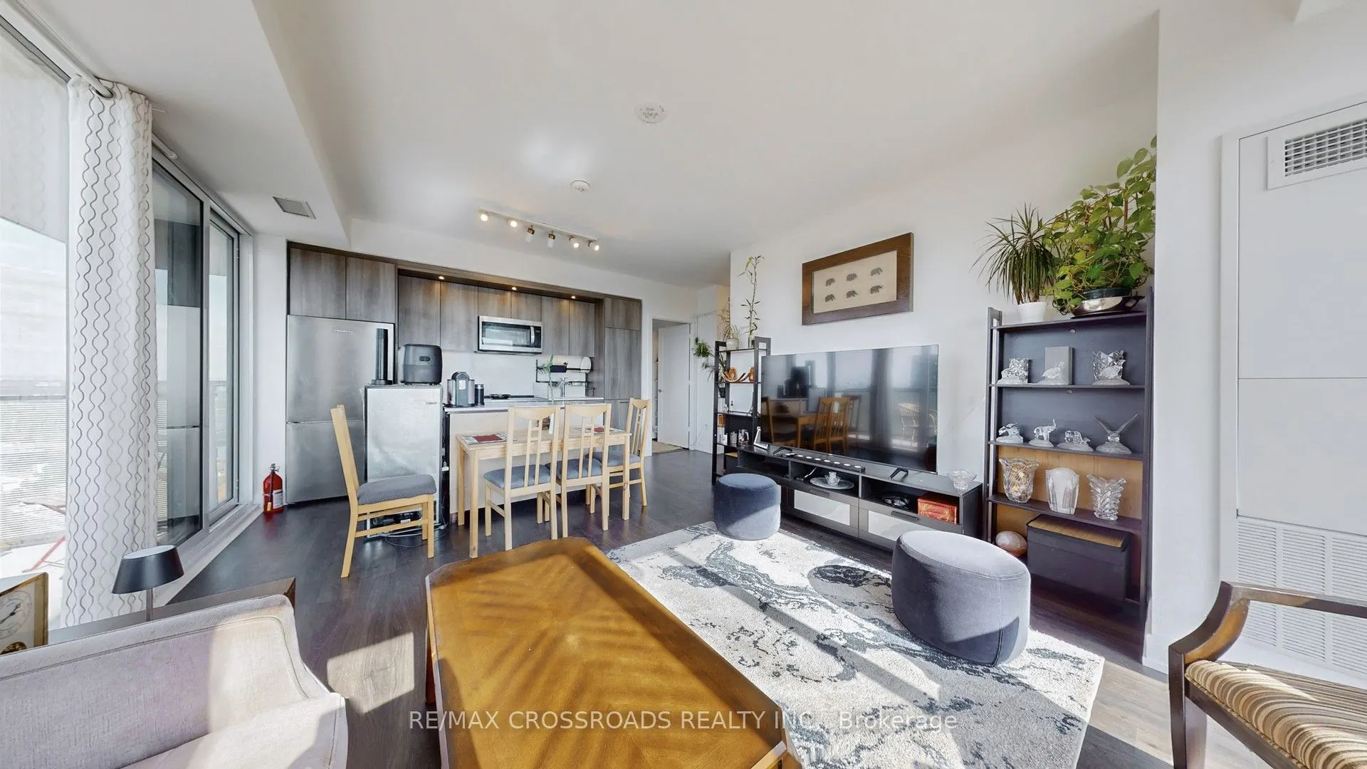 30 Inn on the park Drive, #4210