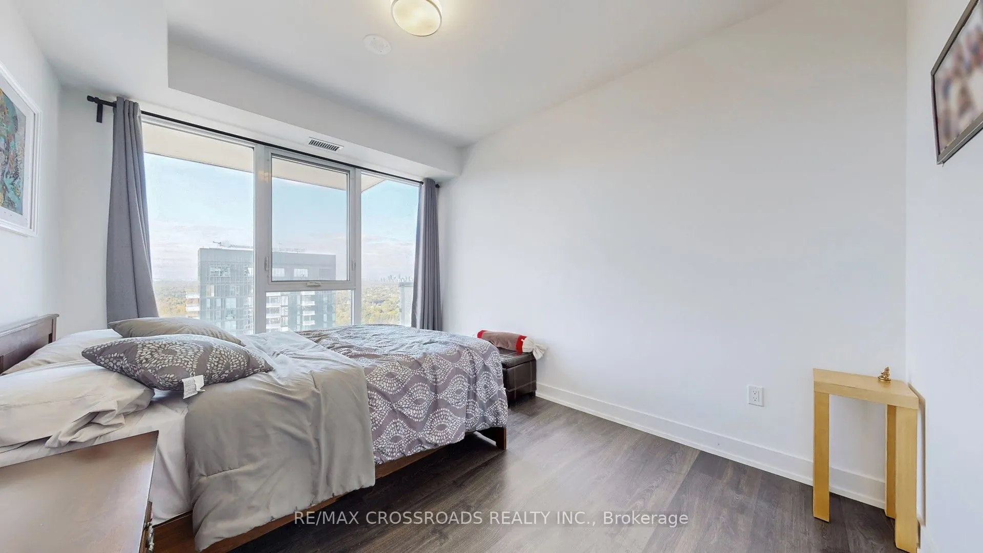 30 Inn on the park Drive, #4210