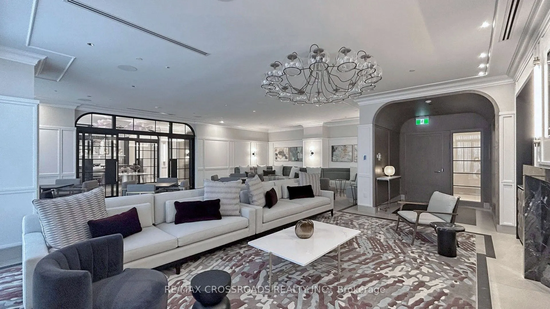 30 Inn on the park Drive, #4210