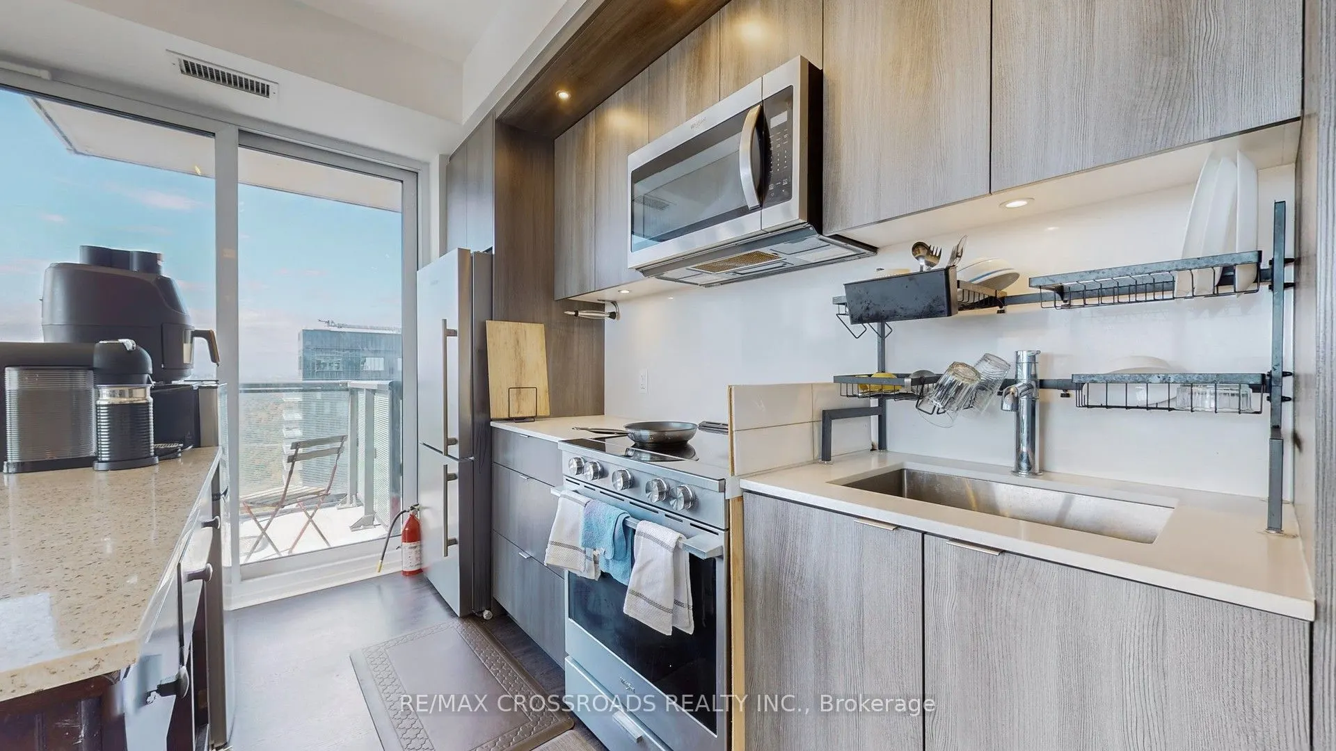 30 Inn on the park Drive, #4210