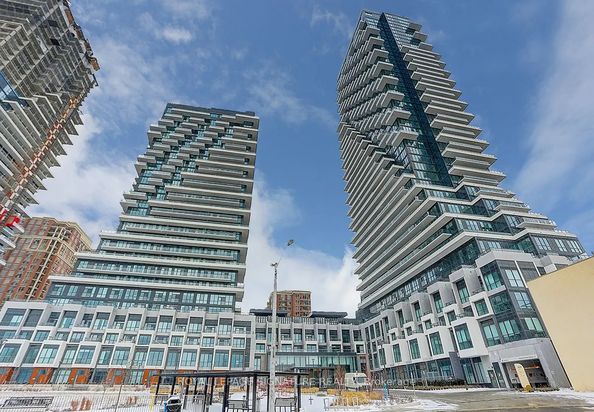 30 Inn On The Park Drive