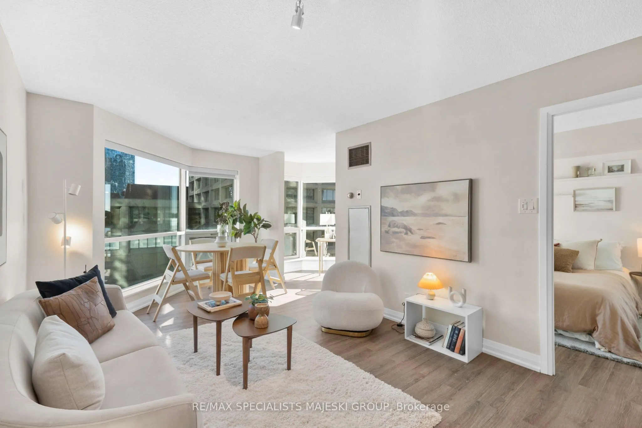 10 Yonge Street, #710