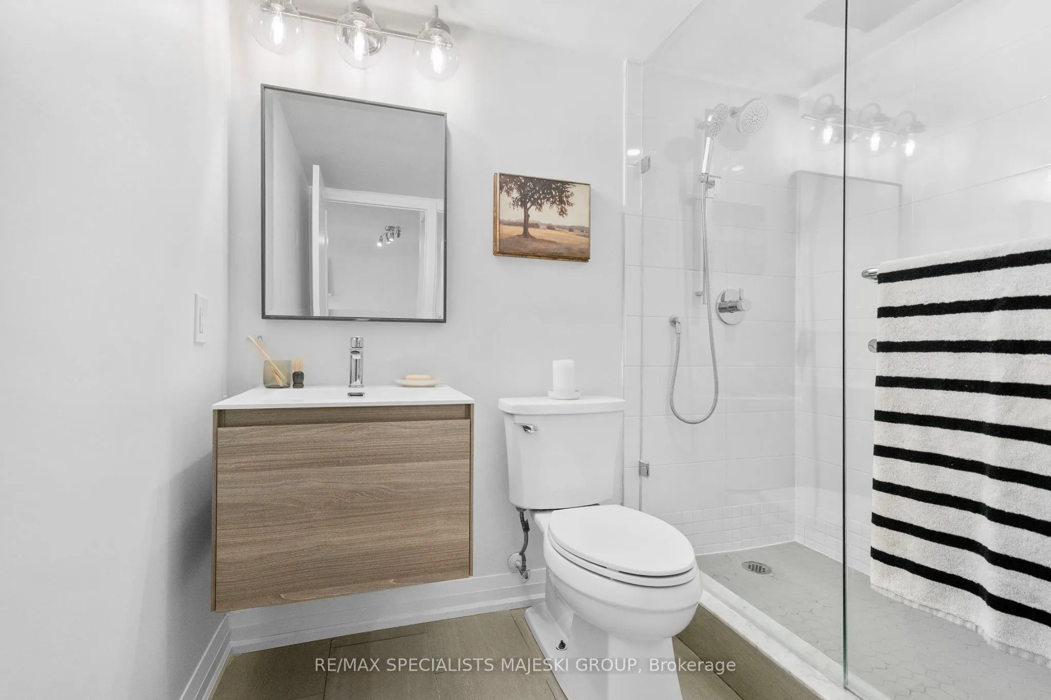 10 Yonge Street, #710