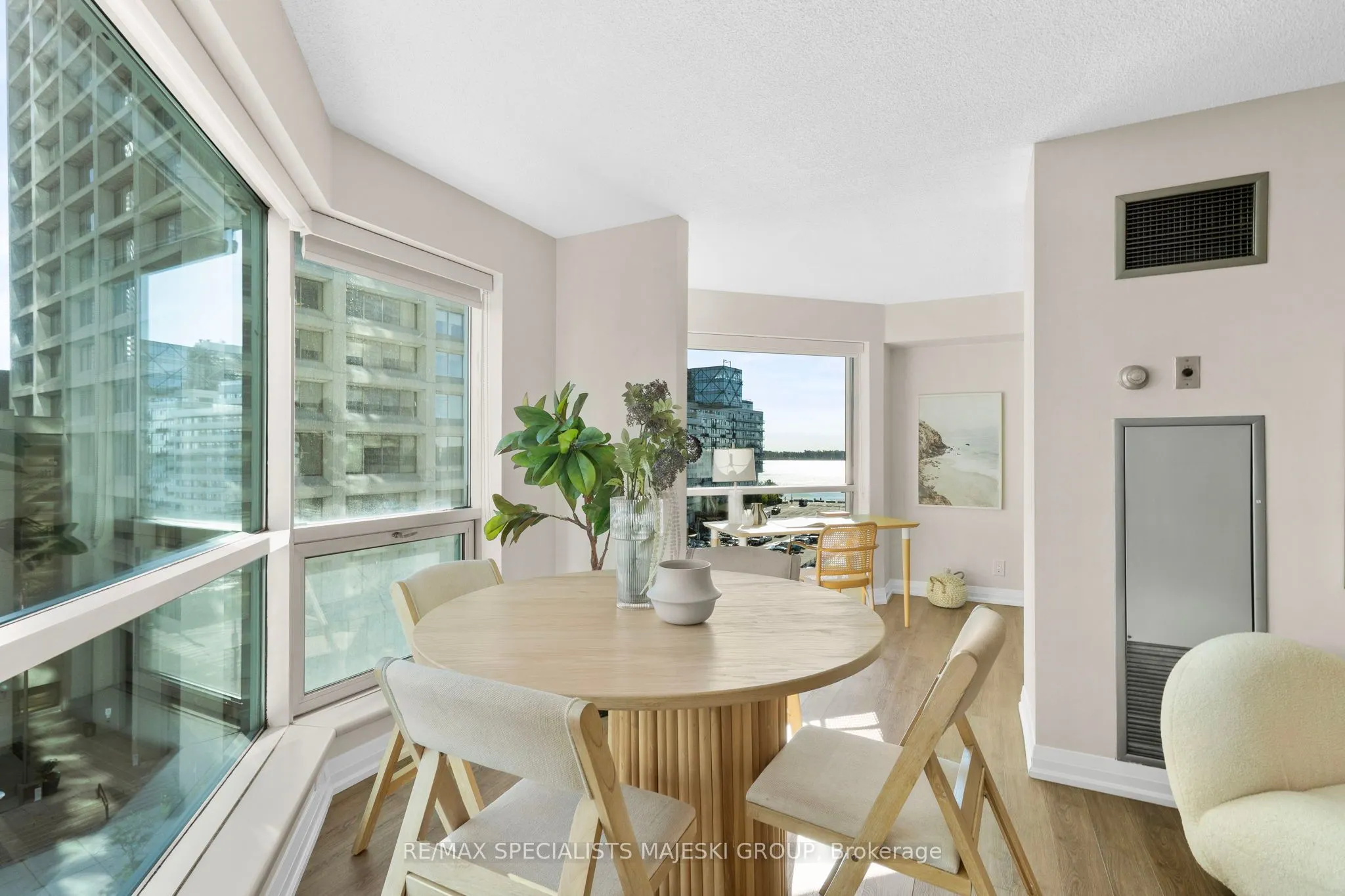 10 Yonge Street, #710