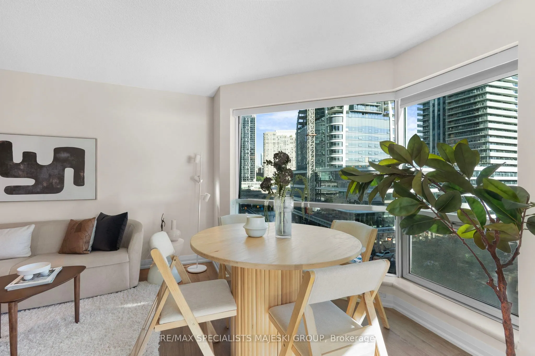10 Yonge Street, #710