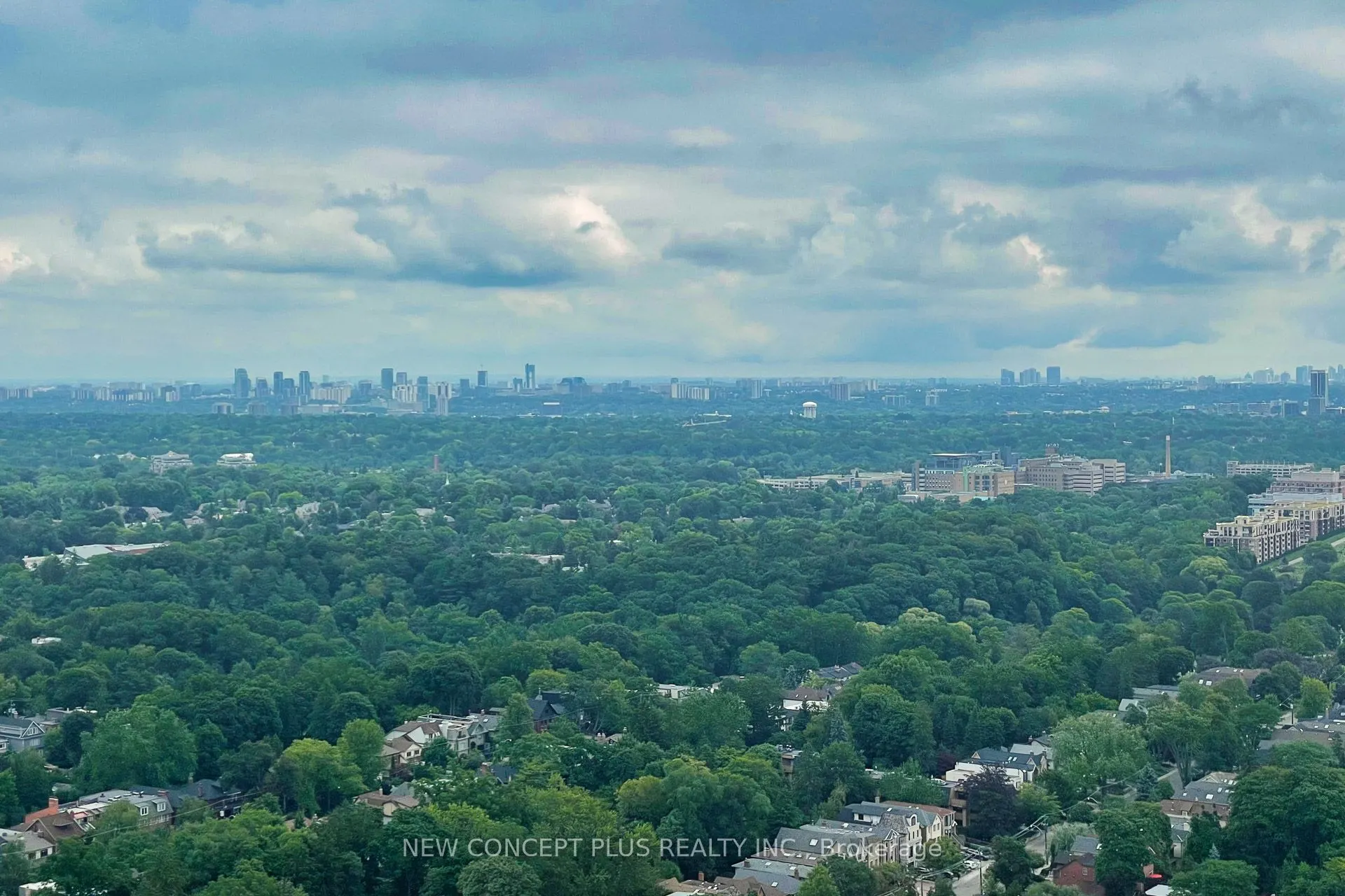 99 Broadway Avenue, #3302