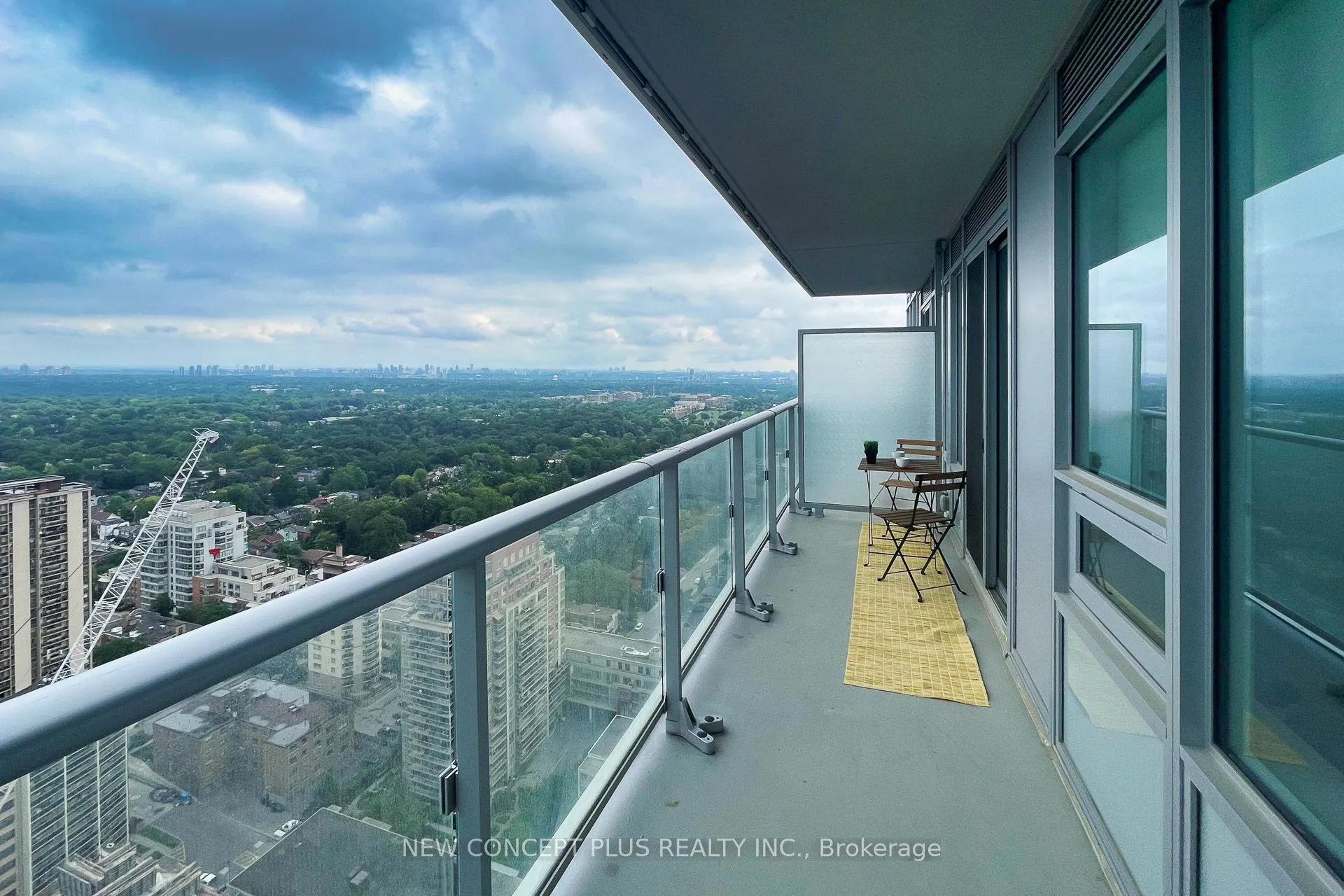99 Broadway Avenue, #3302